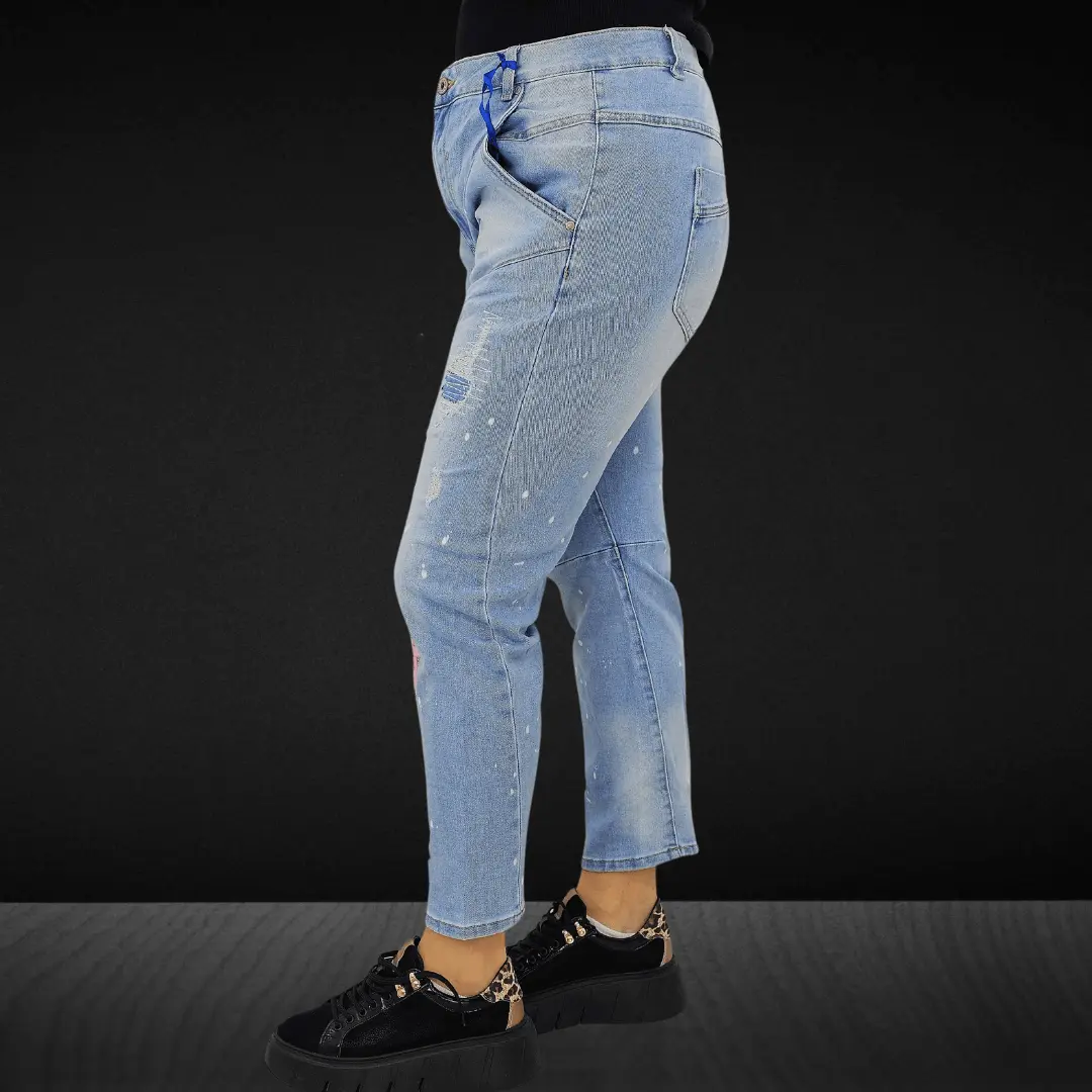 Jasne jeansy z brokatową aplikacją Myszki Stylowa XL