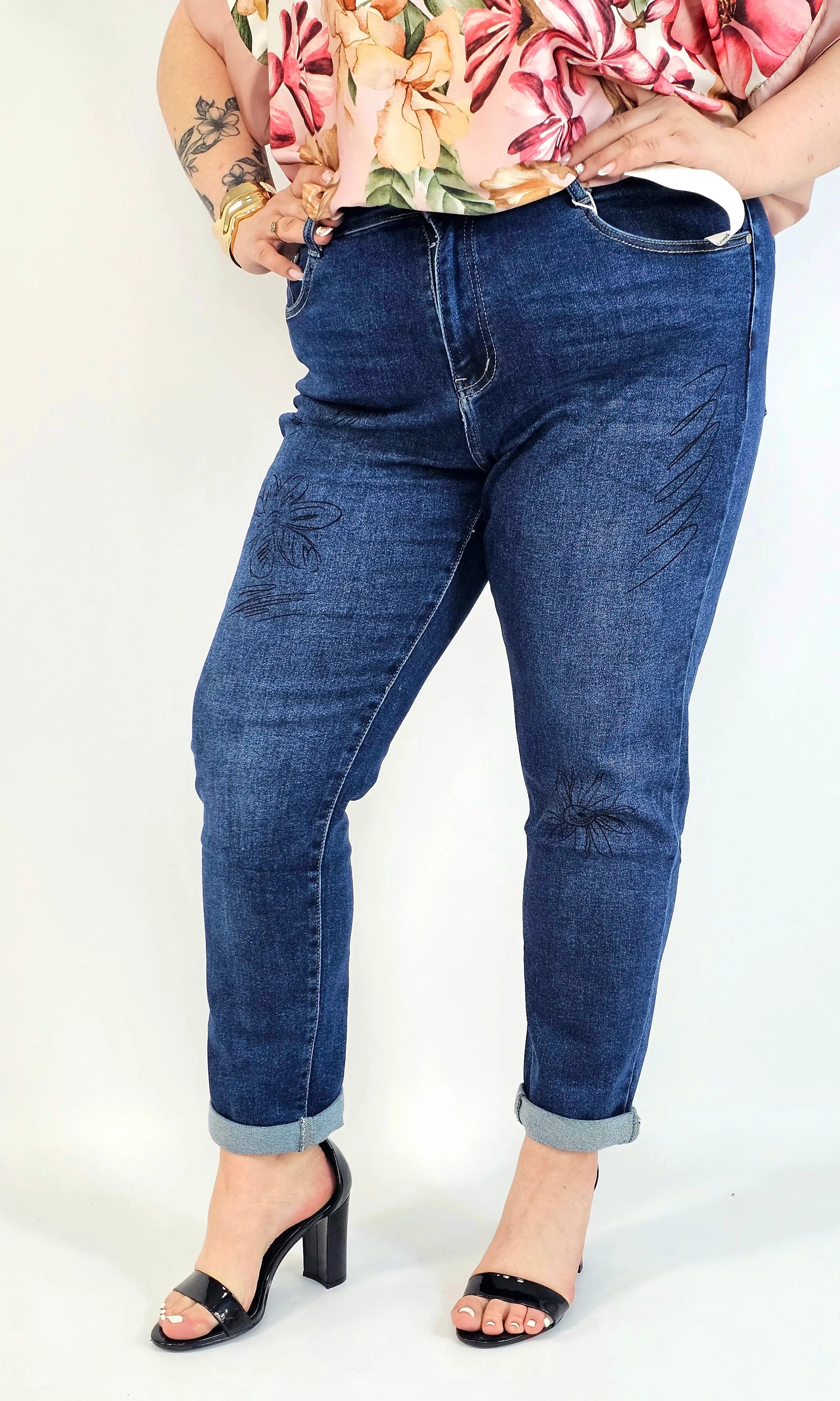 Jeansy plus size G'Smack mom fit XXL z nadrukiem – granatowy denim Stylowa XL