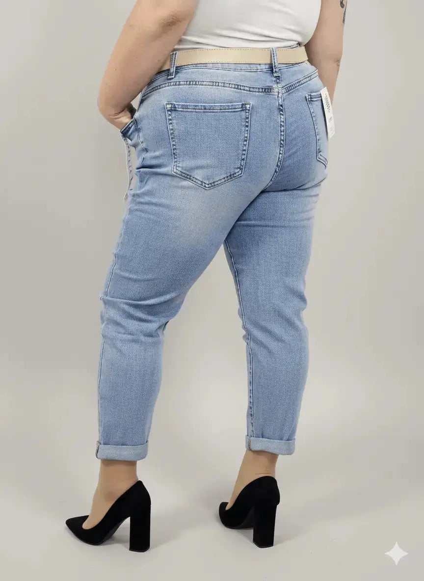 Jeansy plus size M'sara mom fit z jasnego denimu – wygodne spodnie damskie XXL Stylowa XL