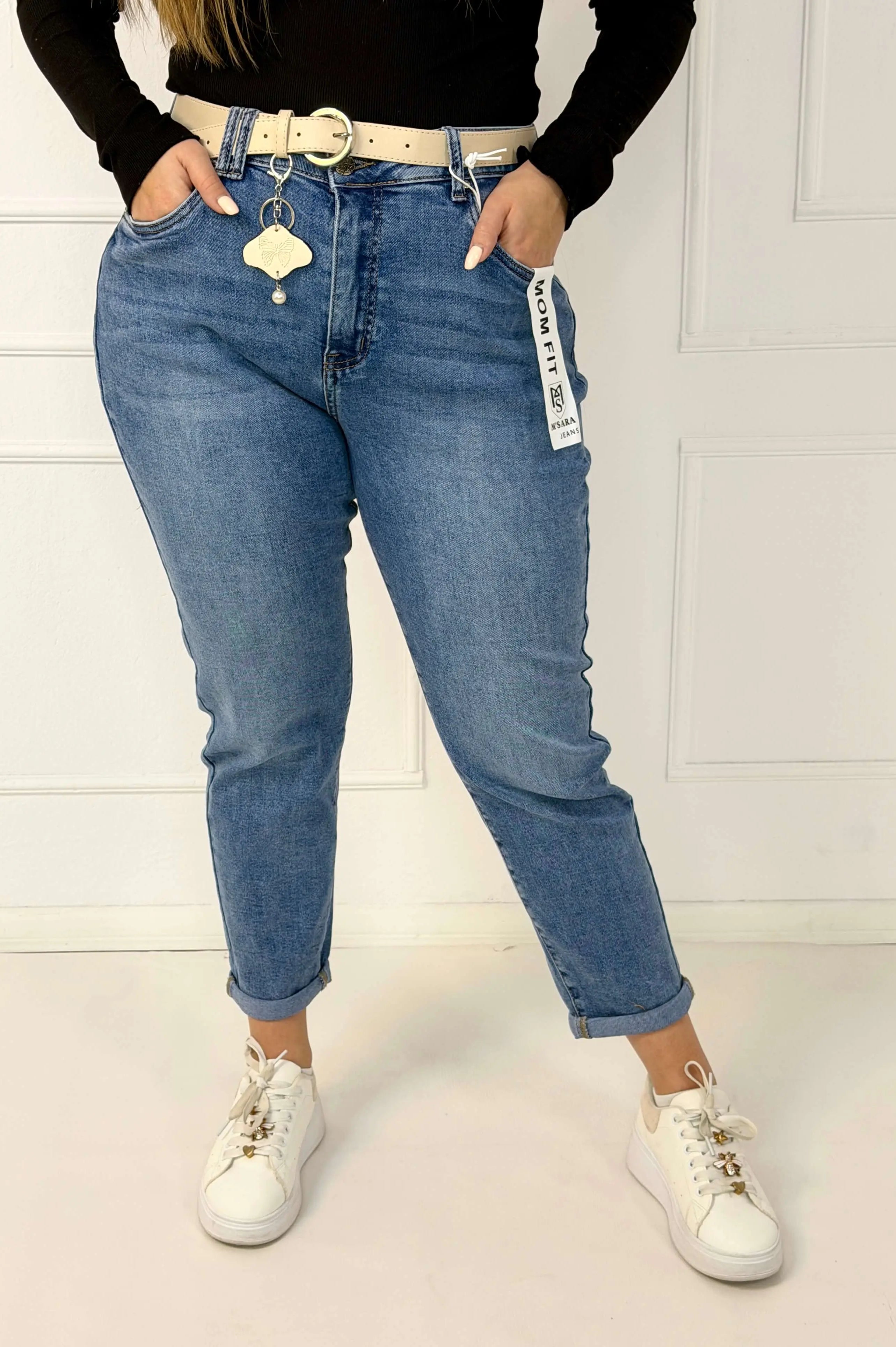 Jeansy plus size M'sara mom fit z jasnego denimu – wygodne spodnie damskie XXL Stylowa XL