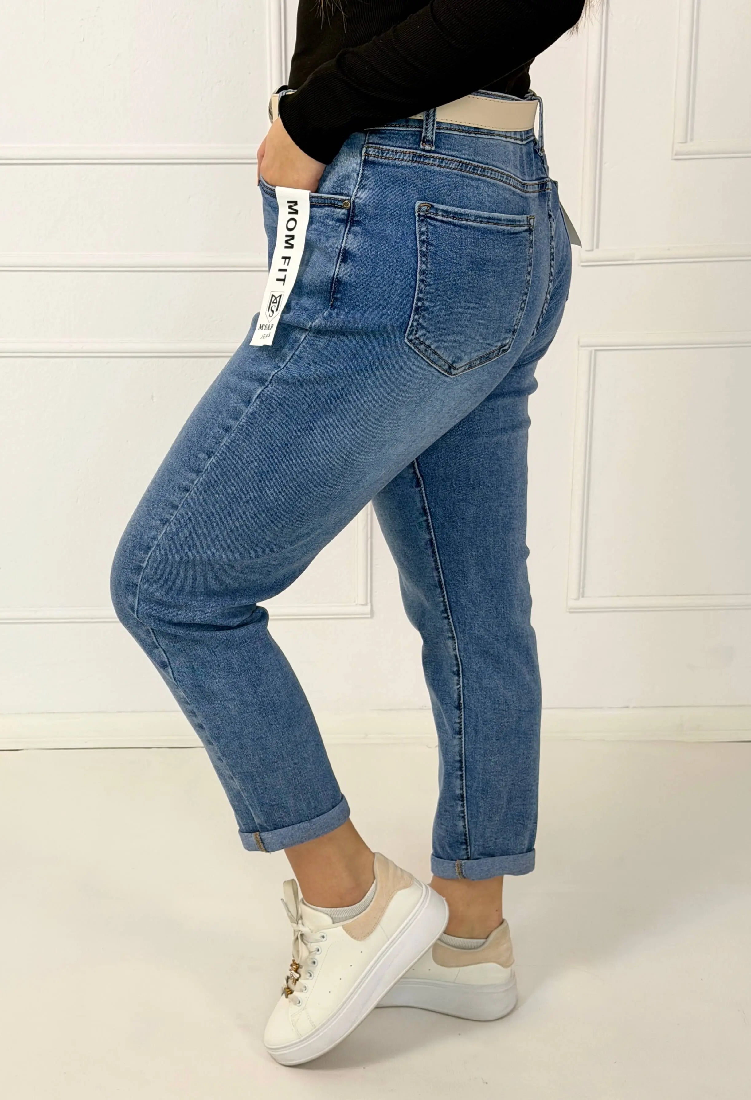Jeansy plus size M'sara mom fit z jasnego denimu – wygodne spodnie damskie XXL Stylowa XL