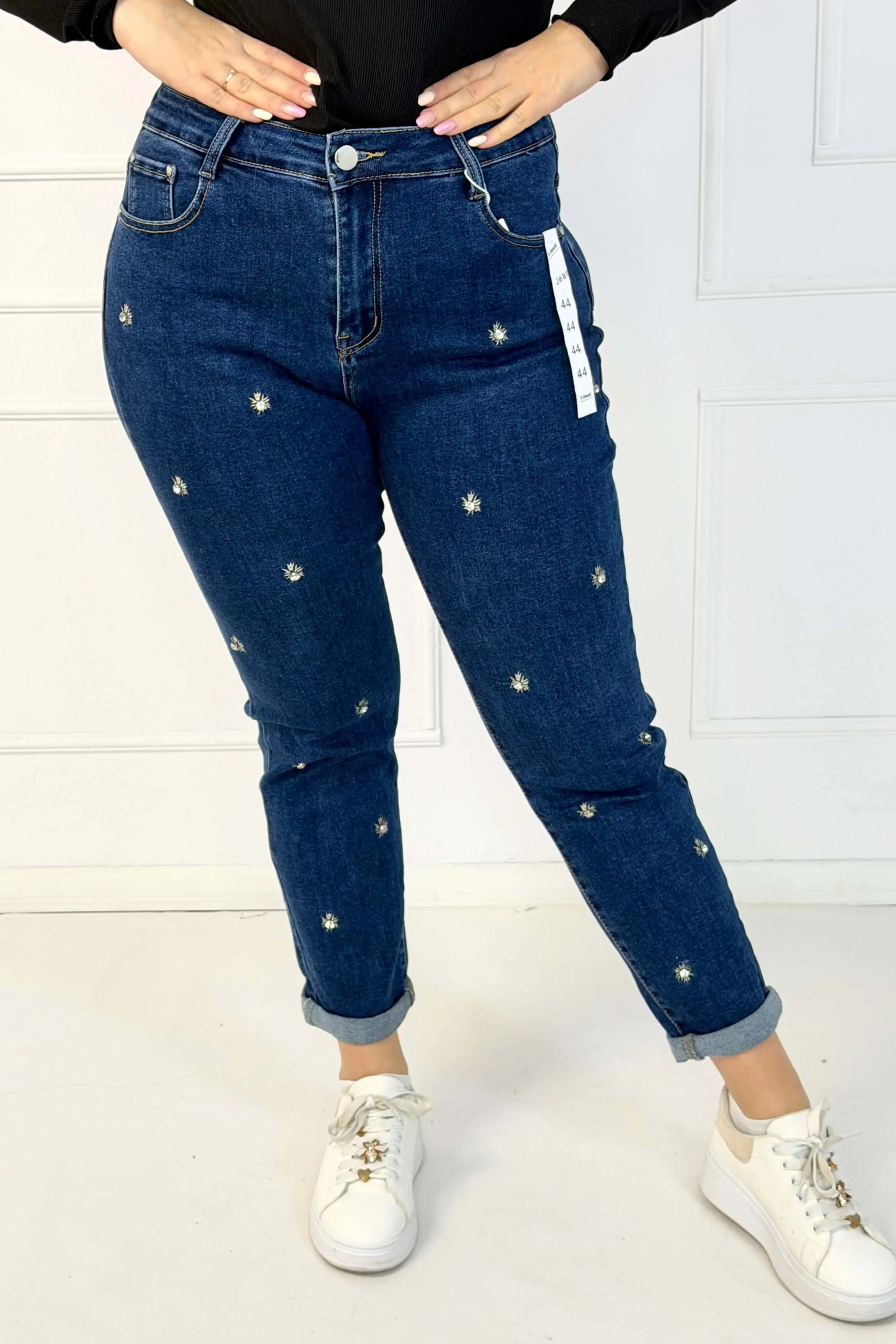 Jeansy plus size granatowe z ozdobnymi aplikacjami – spodnie damskie XXL Stylowa XL