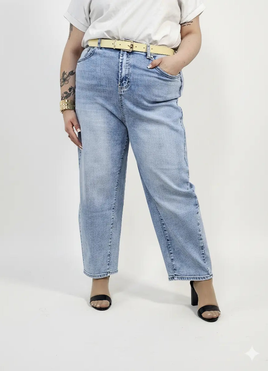 Jeansy plus size jasnoniebieskie z wysokim stanem – wygodne spodnie XXL Stylowa XL