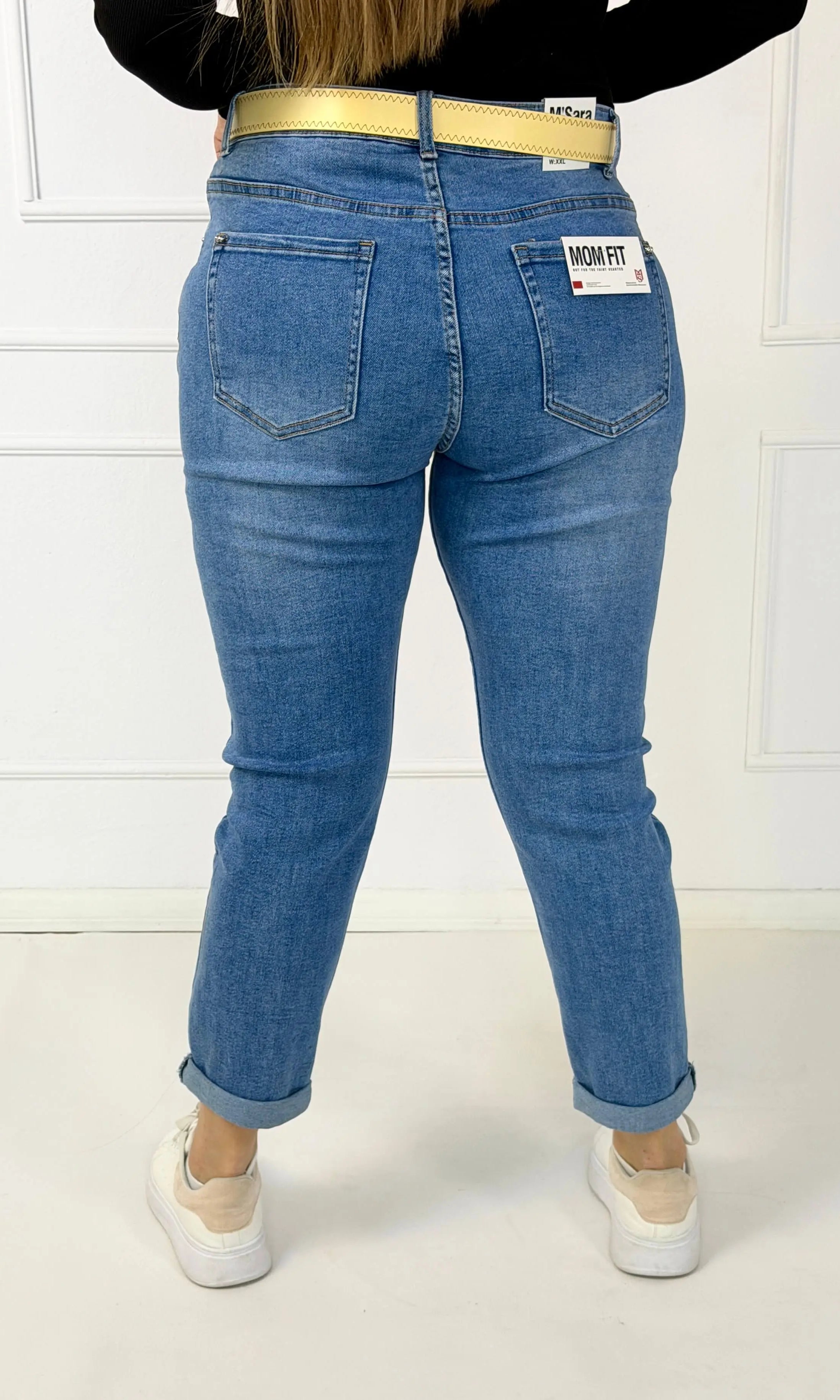 Jeansy plus size mom fit z paskiem – klasyka w nowoczesnym wydaniu Stylowa XL