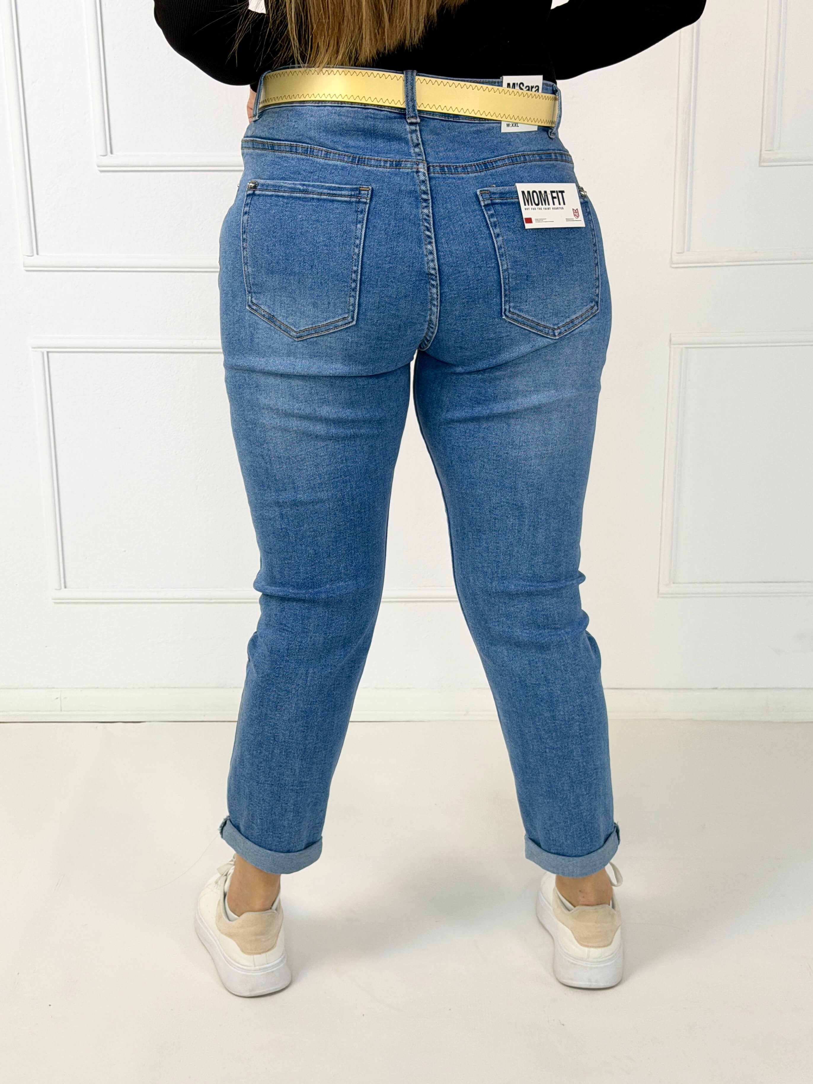 Jeansy plus size mom fit z paskiem – klasyka w nowoczesnym wydaniu Stylowa XL