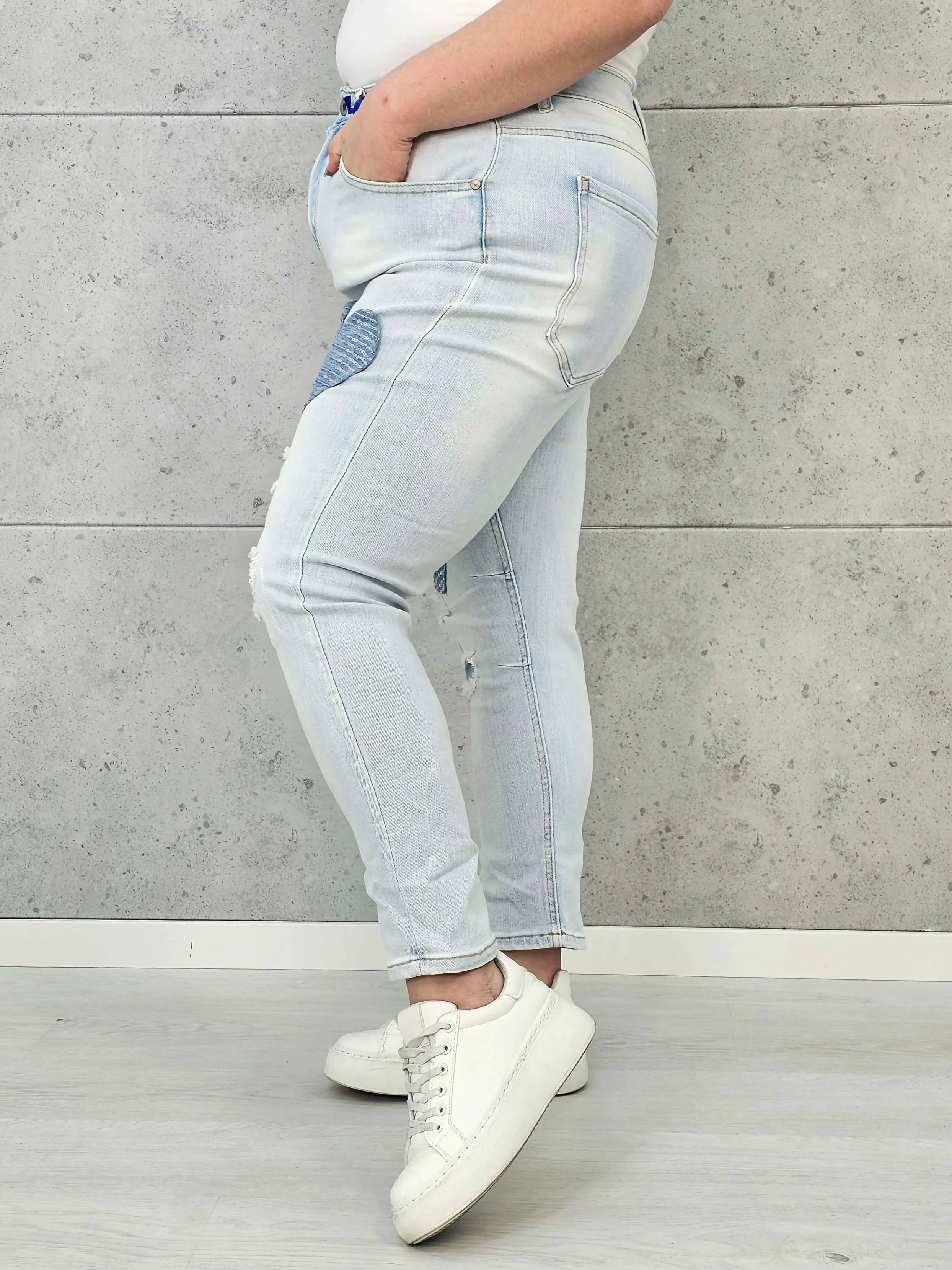 Jeansy plus size skinny z naszywkami – jasny denim XXL na co dzień Stylowa XL