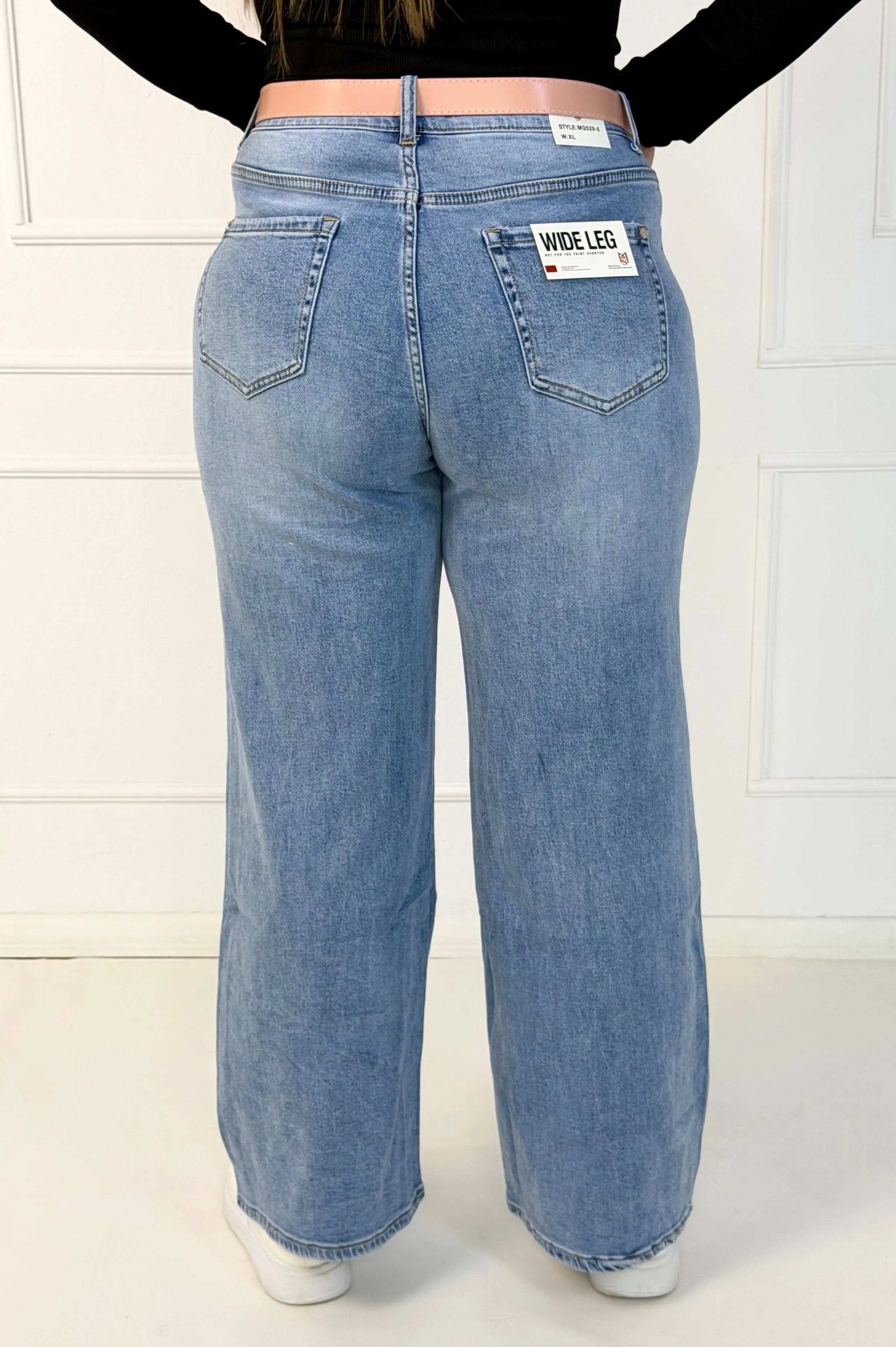 Jeansy plus size wide leg z jasnego denimu – szerokie spodnie damskie XXL Stylowa XL