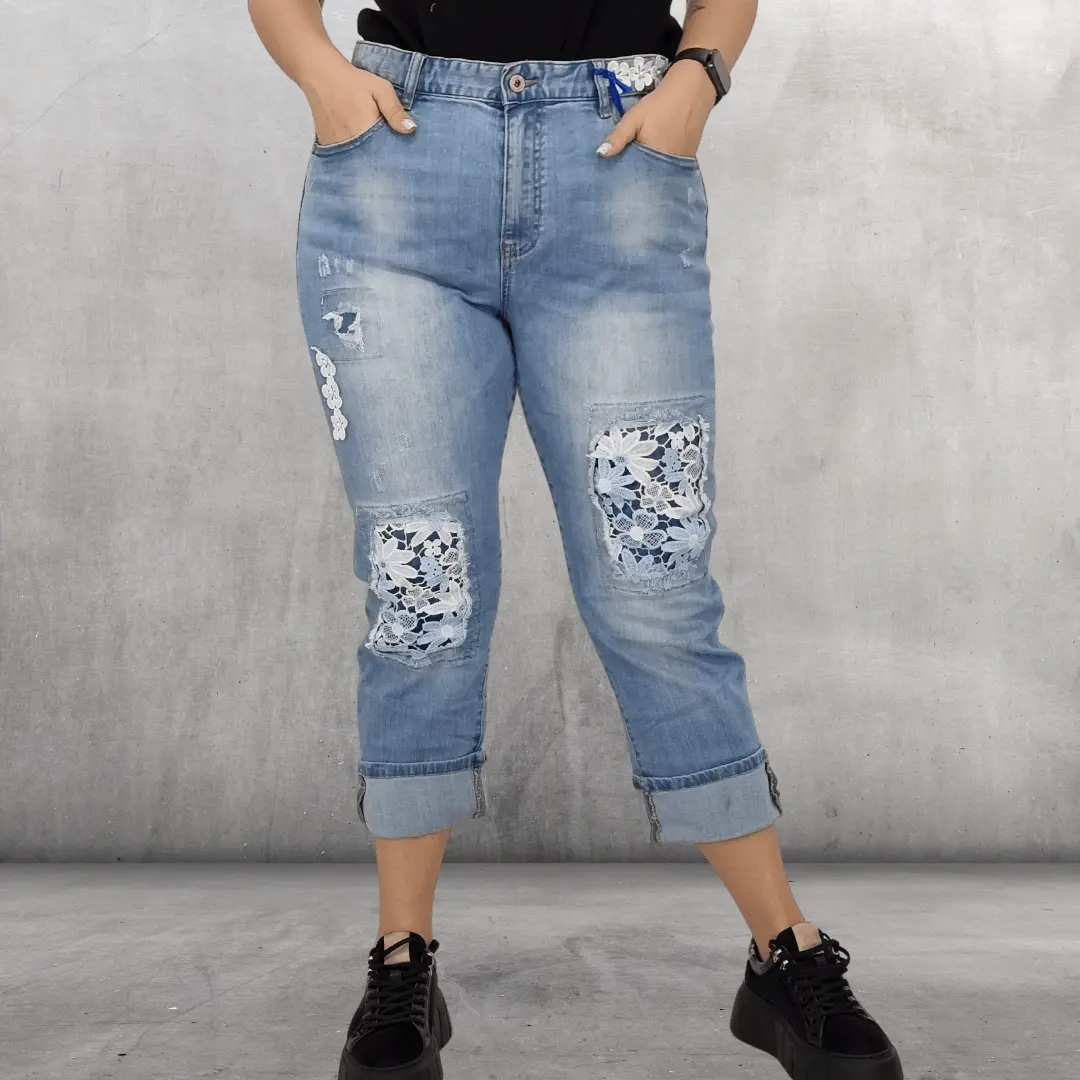 Jeansy z koronkowym akcentem Stylowa XL