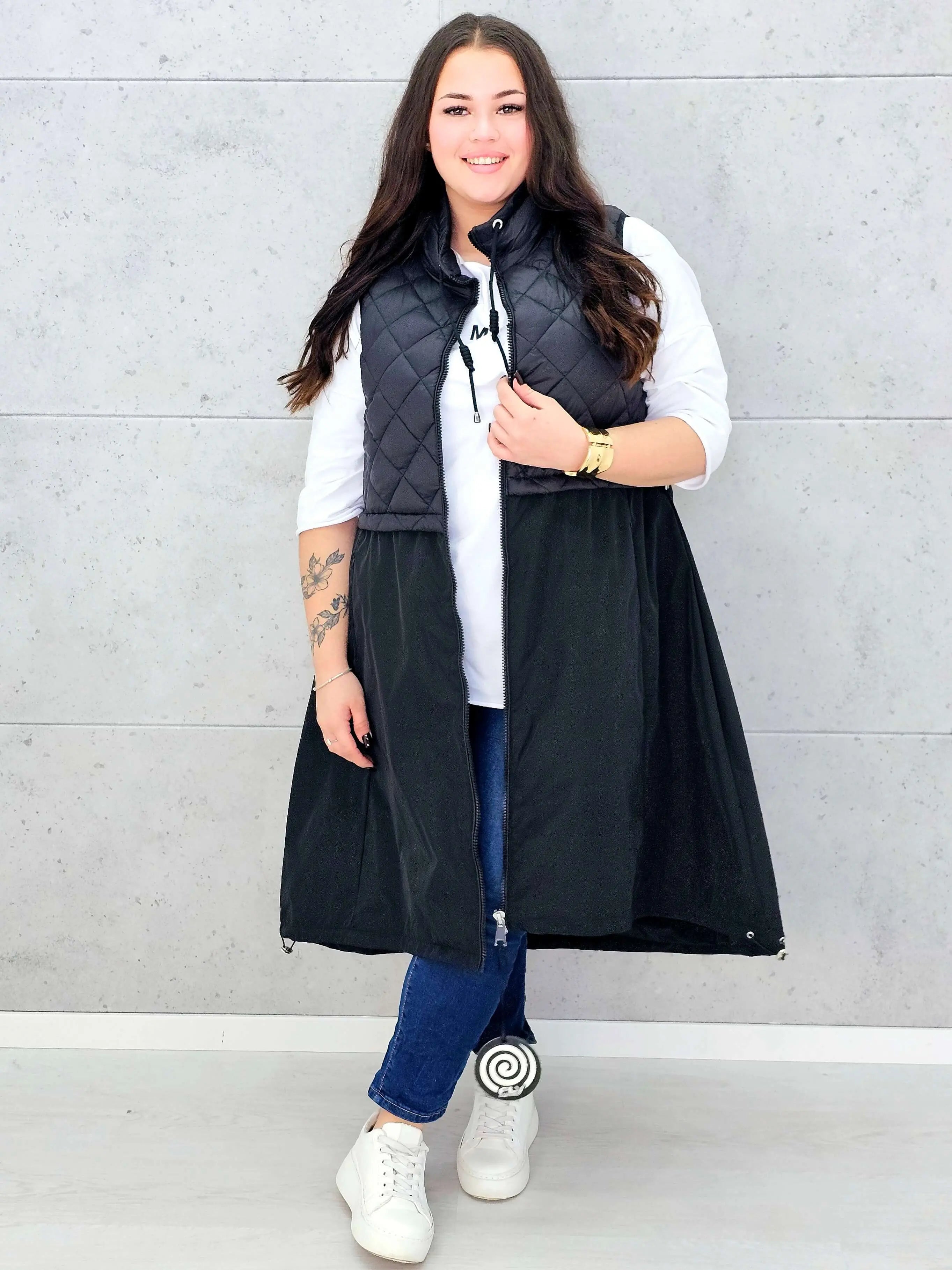 Kamizelka plus size długa z pikowaną górą – kolor i styl na chłodniejsze dni Stylowa XL