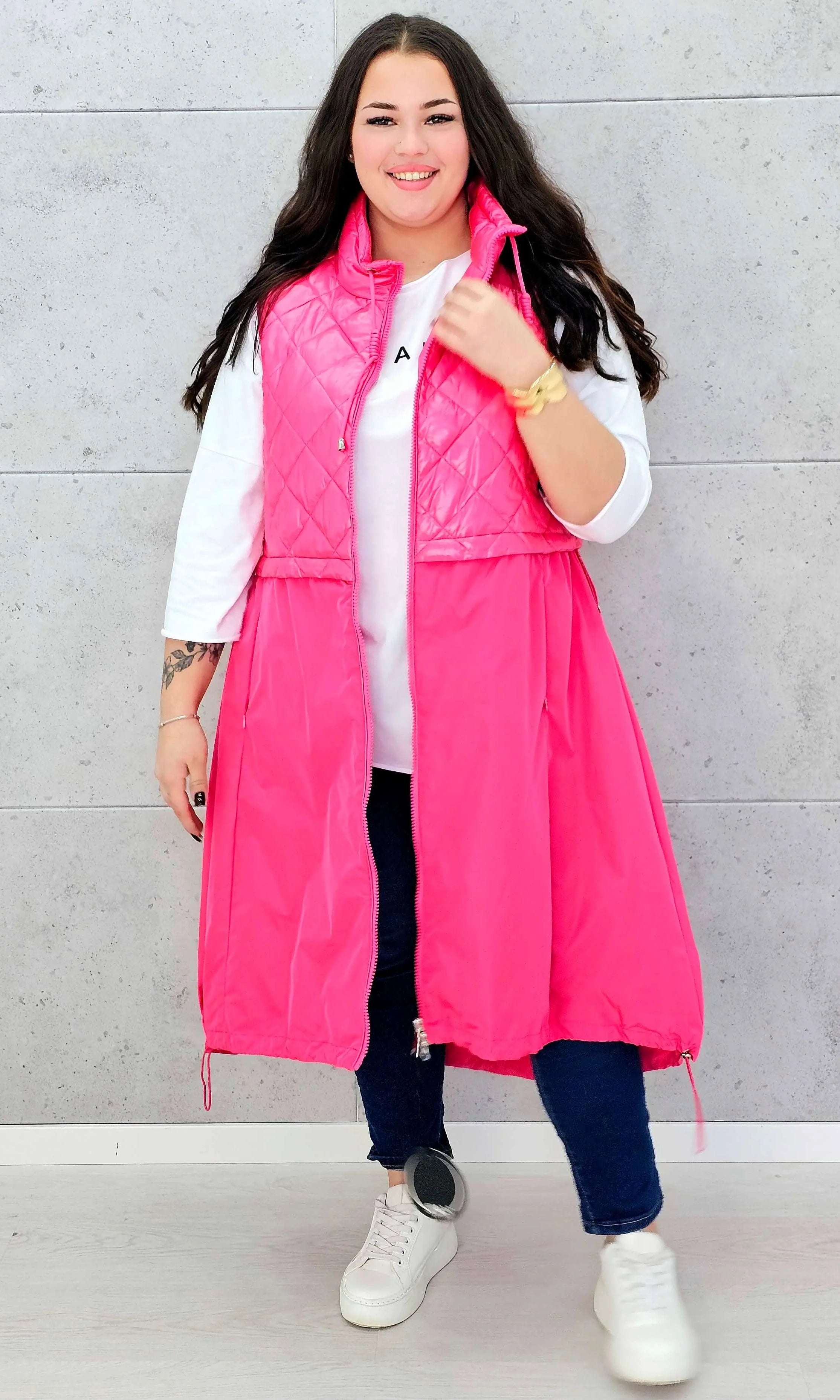 Kamizelka plus size długa z pikowaną górą – kolor i styl na chłodniejsze dni Stylowa XL