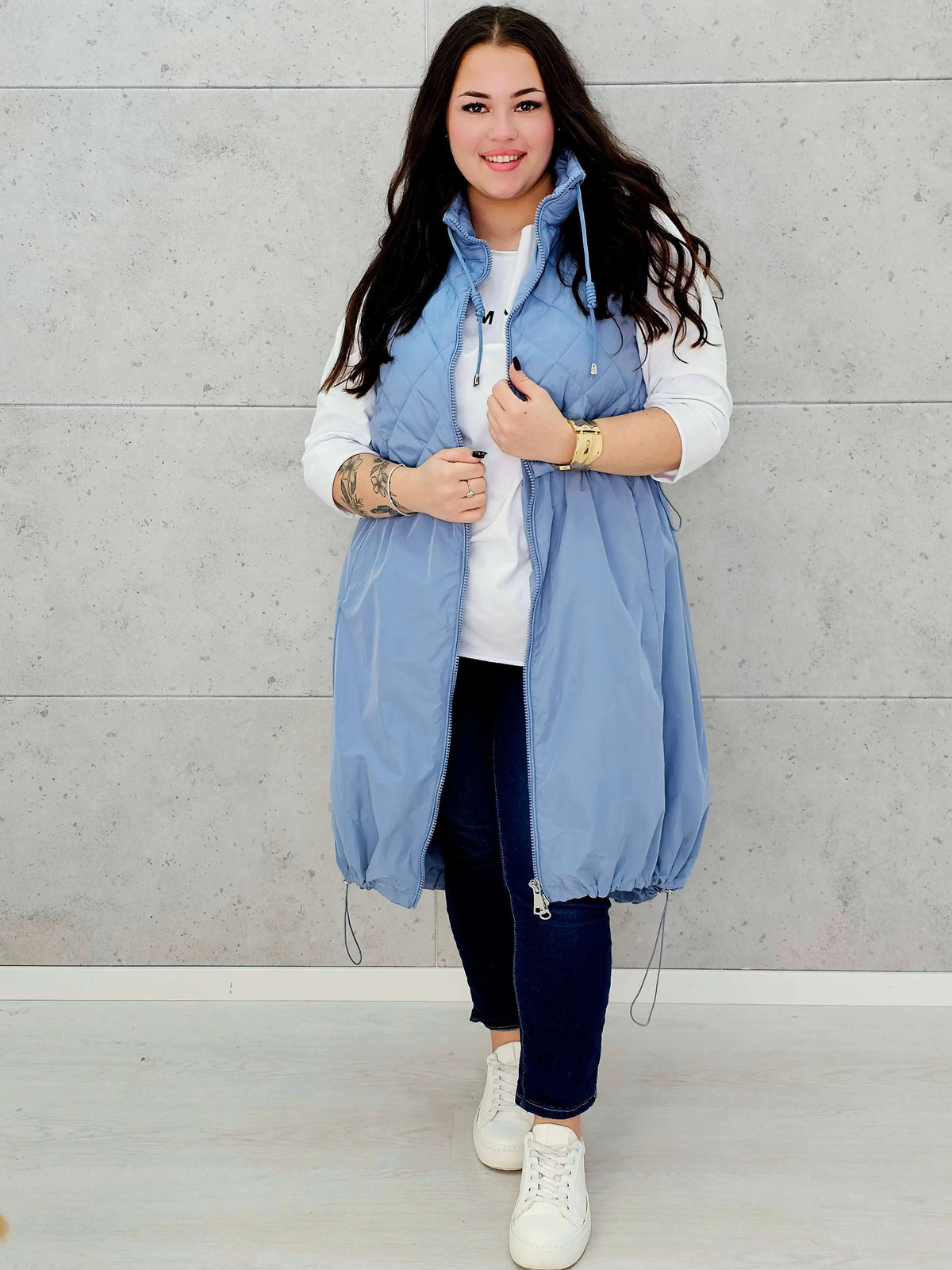 Kamizelka plus size długa z pikowaną górą – kolor i styl na chłodniejsze dni Stylowa XL