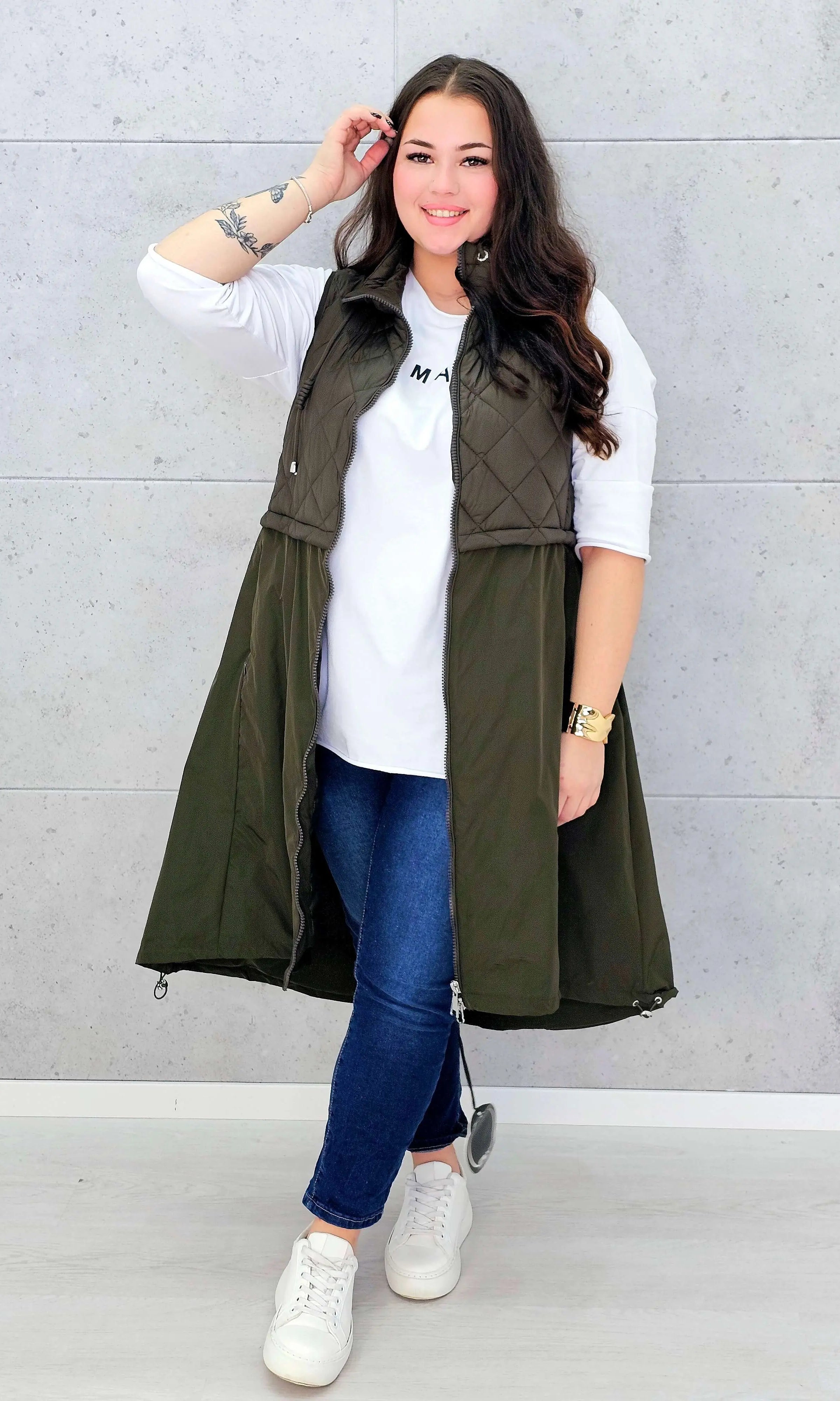 Kamizelka plus size długa z pikowaną górą – kolor i styl na chłodniejsze dni Stylowa XL