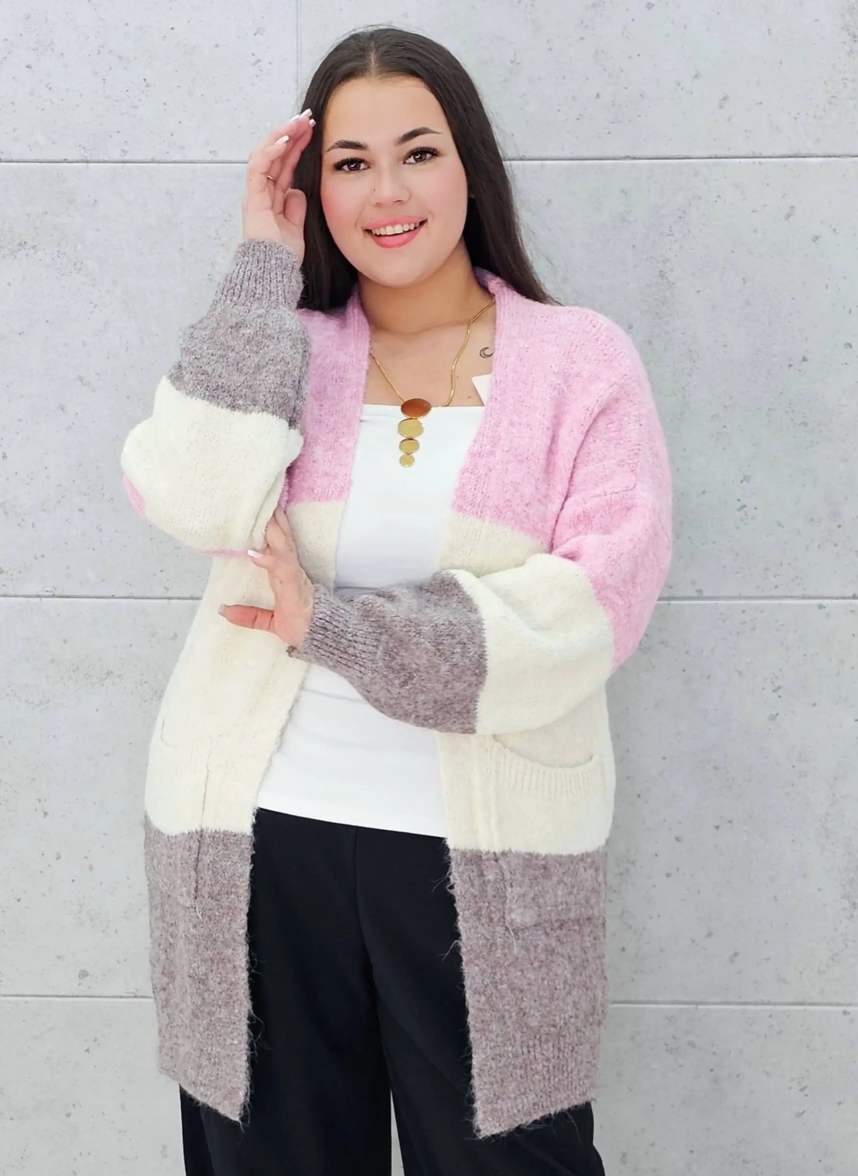 Kardigan plus size – modny, wygodny i stylowy element garderoby Stylowa XL