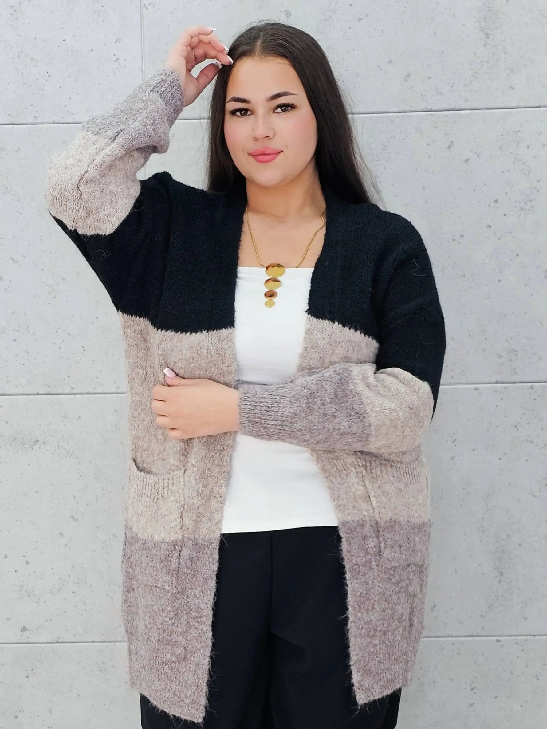 Kardigan plus size – modny, wygodny i stylowy element garderoby Stylowa XL