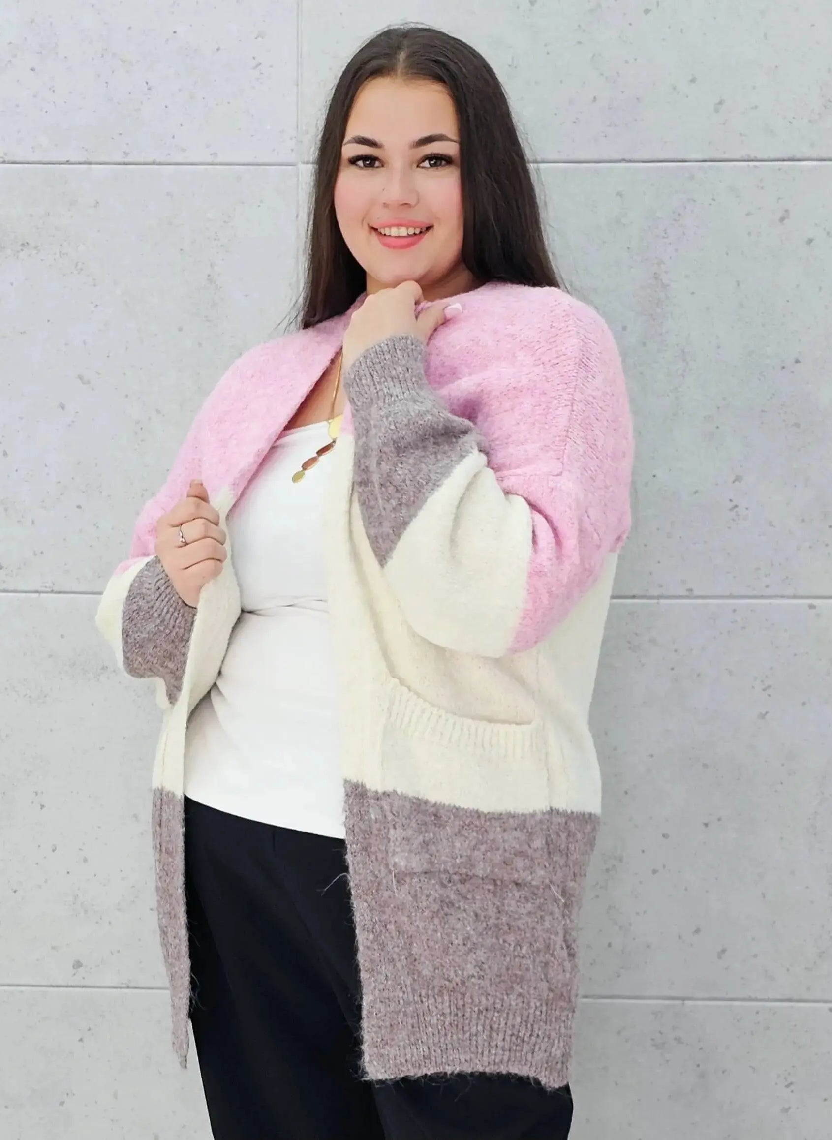 Kardigan plus size – modny, wygodny i stylowy element garderoby Stylowa XL