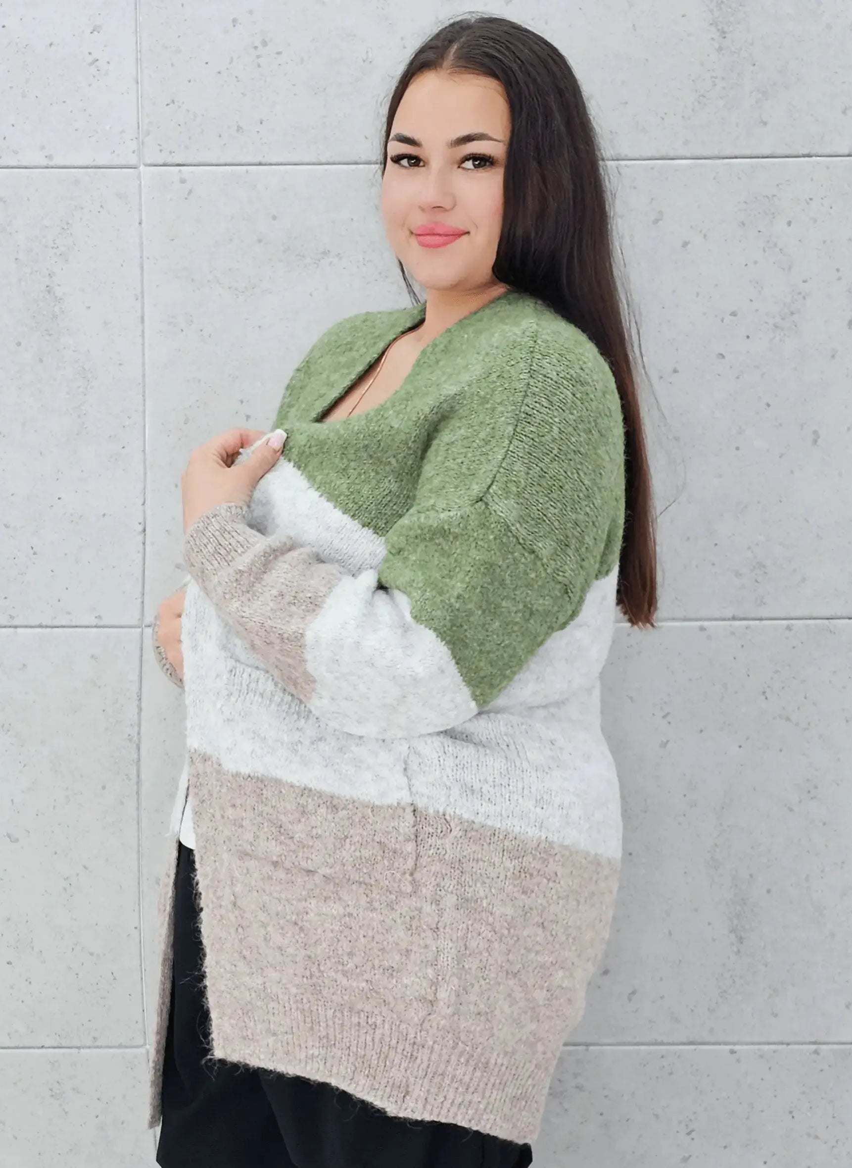 Kardigan plus size – modny, wygodny i stylowy element garderoby Stylowa XL