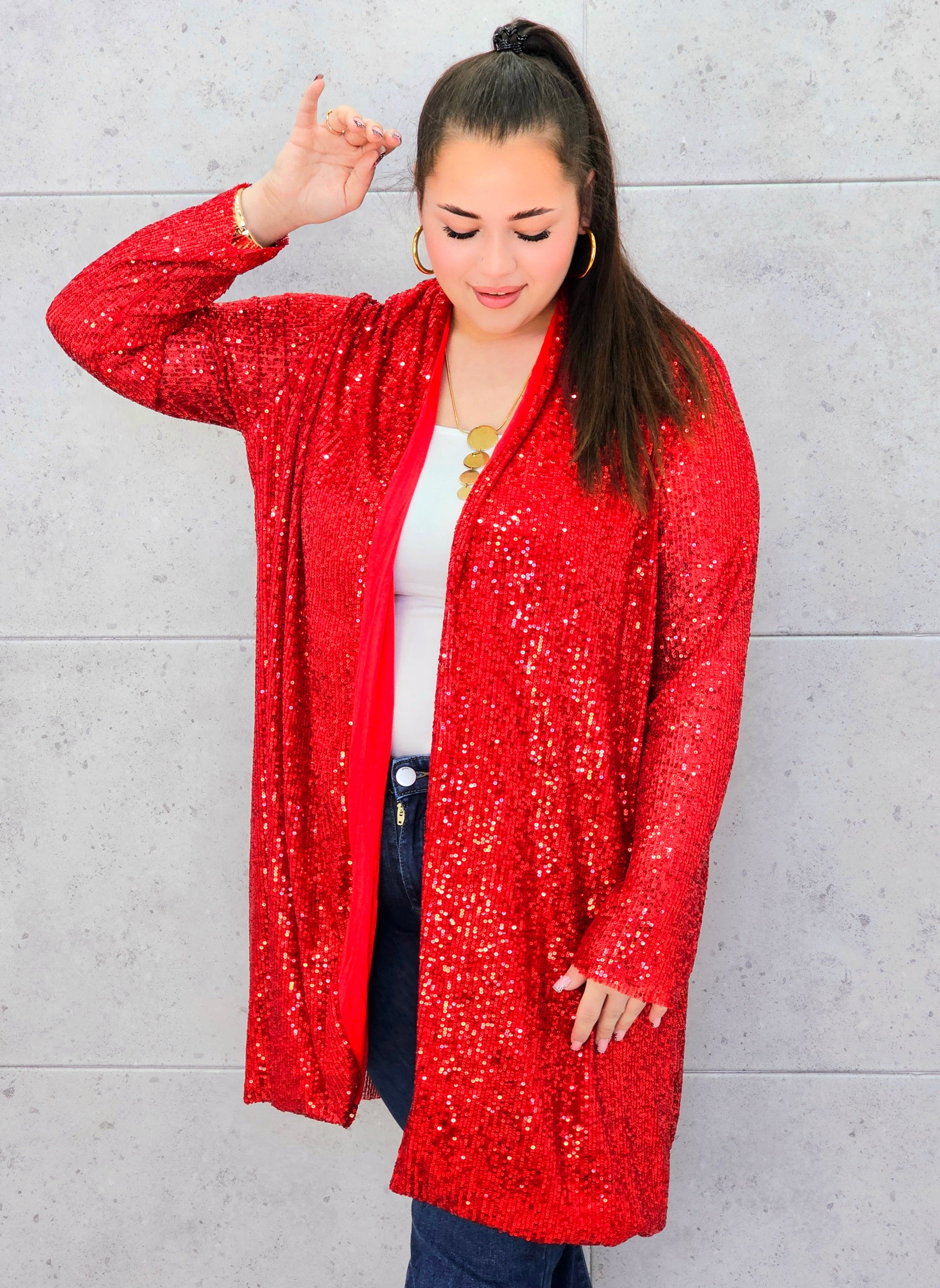 Kardigan plus size czerwony cekinowy – elegancki kardigan XXL z cekinami Stylowa XL