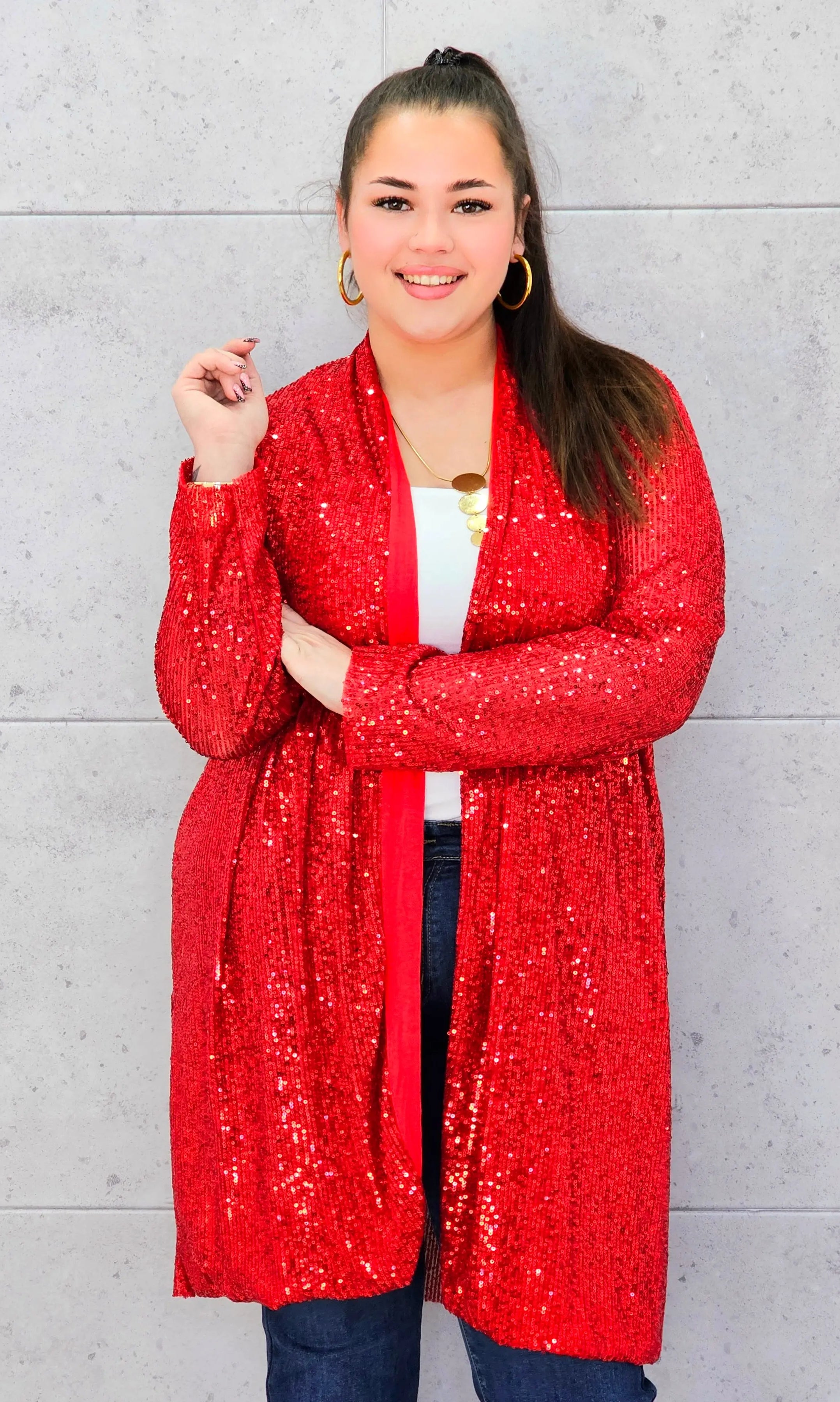 Kardigan plus size czerwony cekinowy – elegancki kardigan XXL z cekinami Stylowa XL