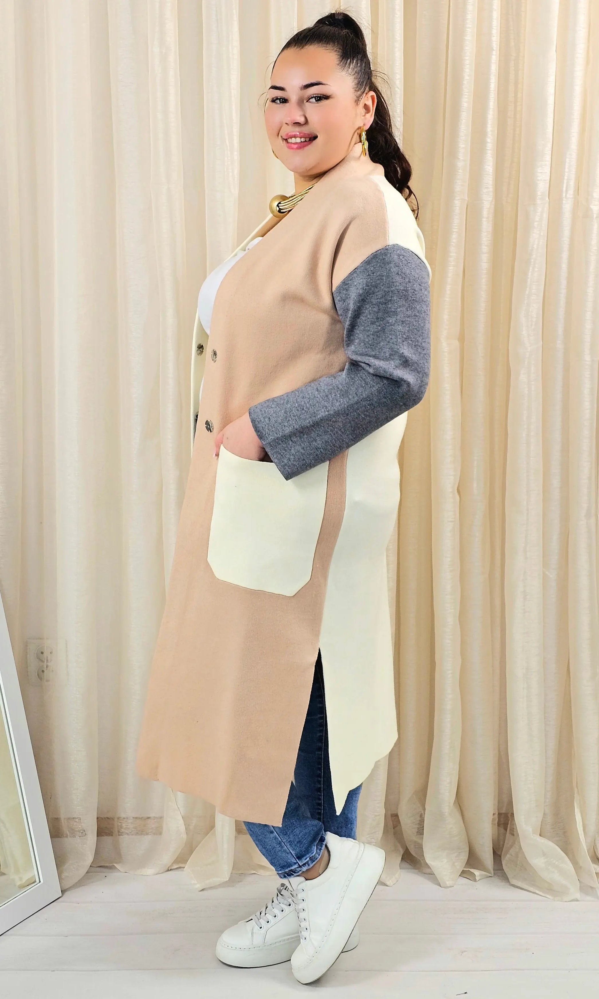 Kardigan plus size długi z kieszeniami – trójkolorowy Stylowa XL