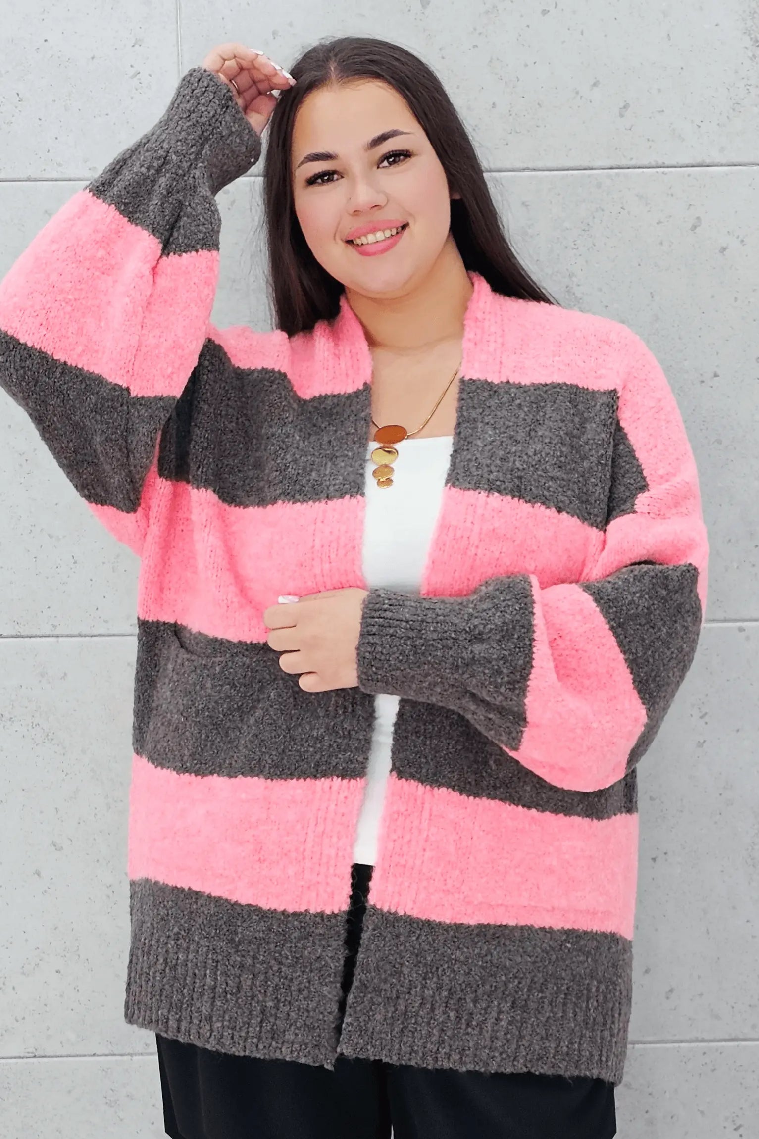 Kardigan w pasy plus size – modny, wygodny i stylowy wybór dla kobiet Stylowa XL
