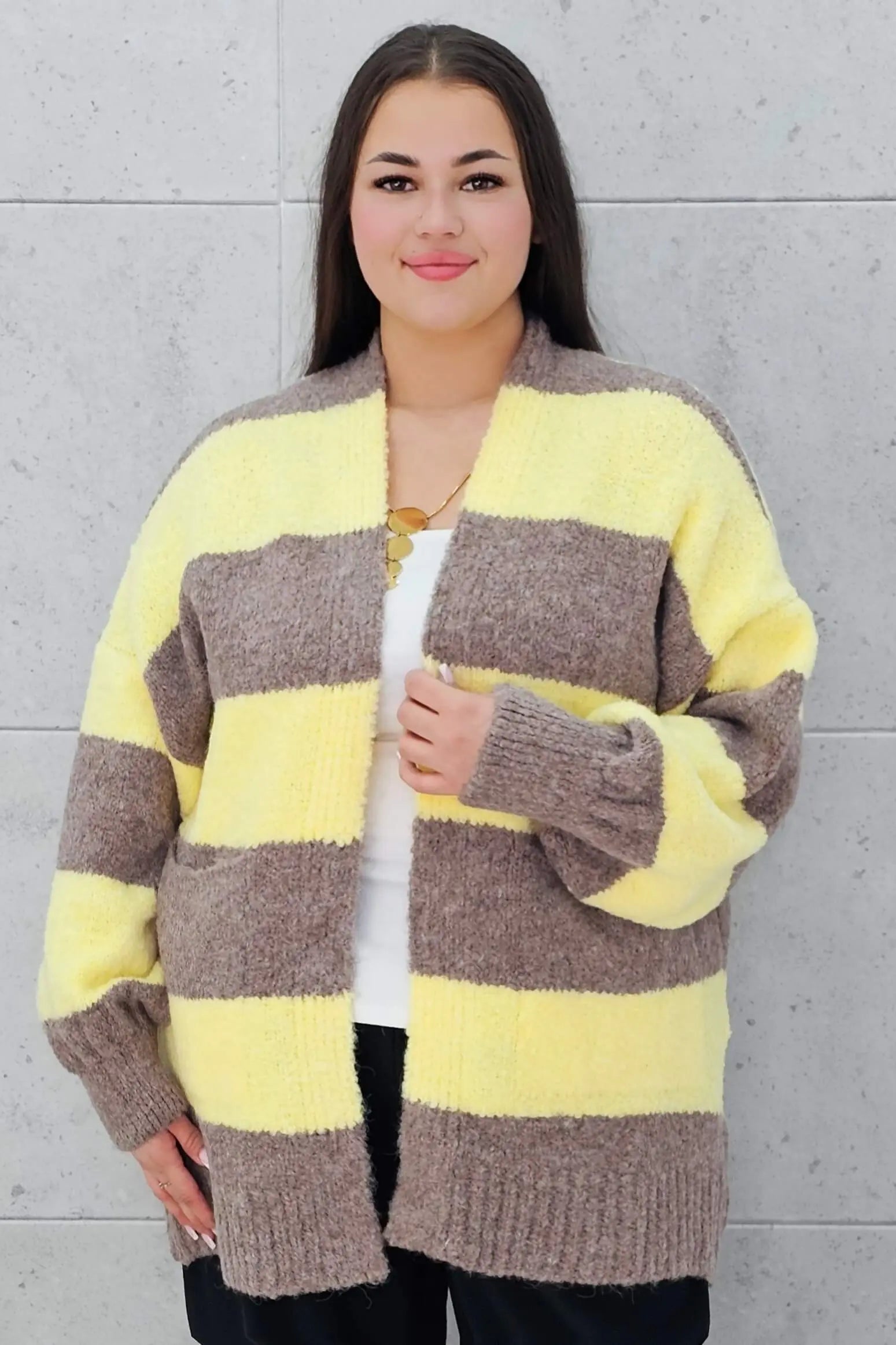 Kardigan w pasy plus size – modny, wygodny i stylowy wybór dla kobiet Stylowa XL