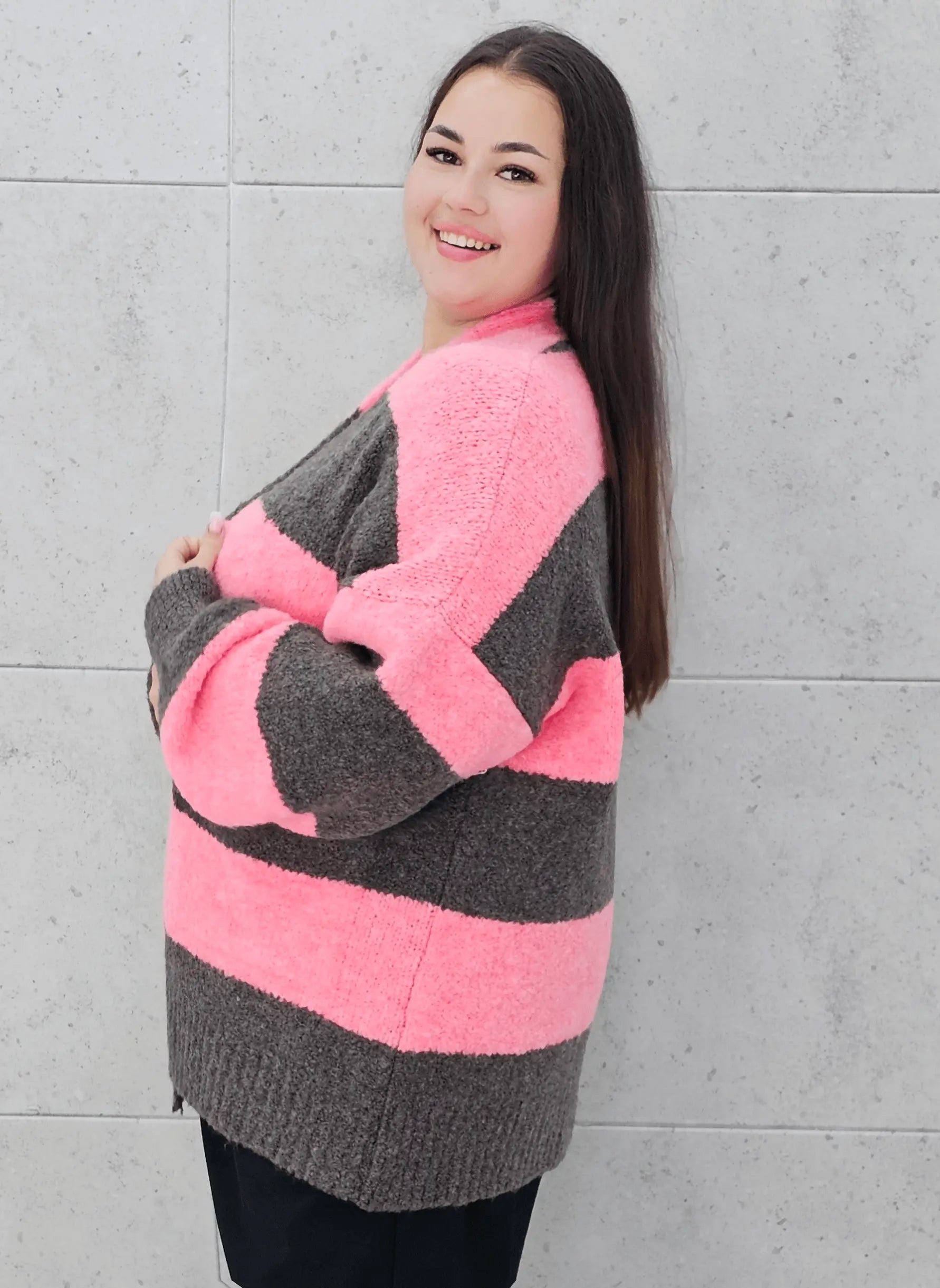 Kardigan w pasy plus size – modny, wygodny i stylowy wybór dla kobiet Stylowa XL