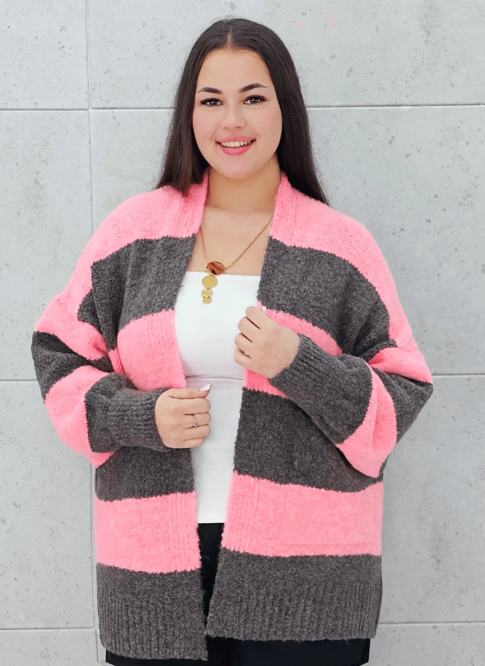 Kardigan w pasy plus size – modny, wygodny i stylowy wybór dla kobiet Stylowa XL