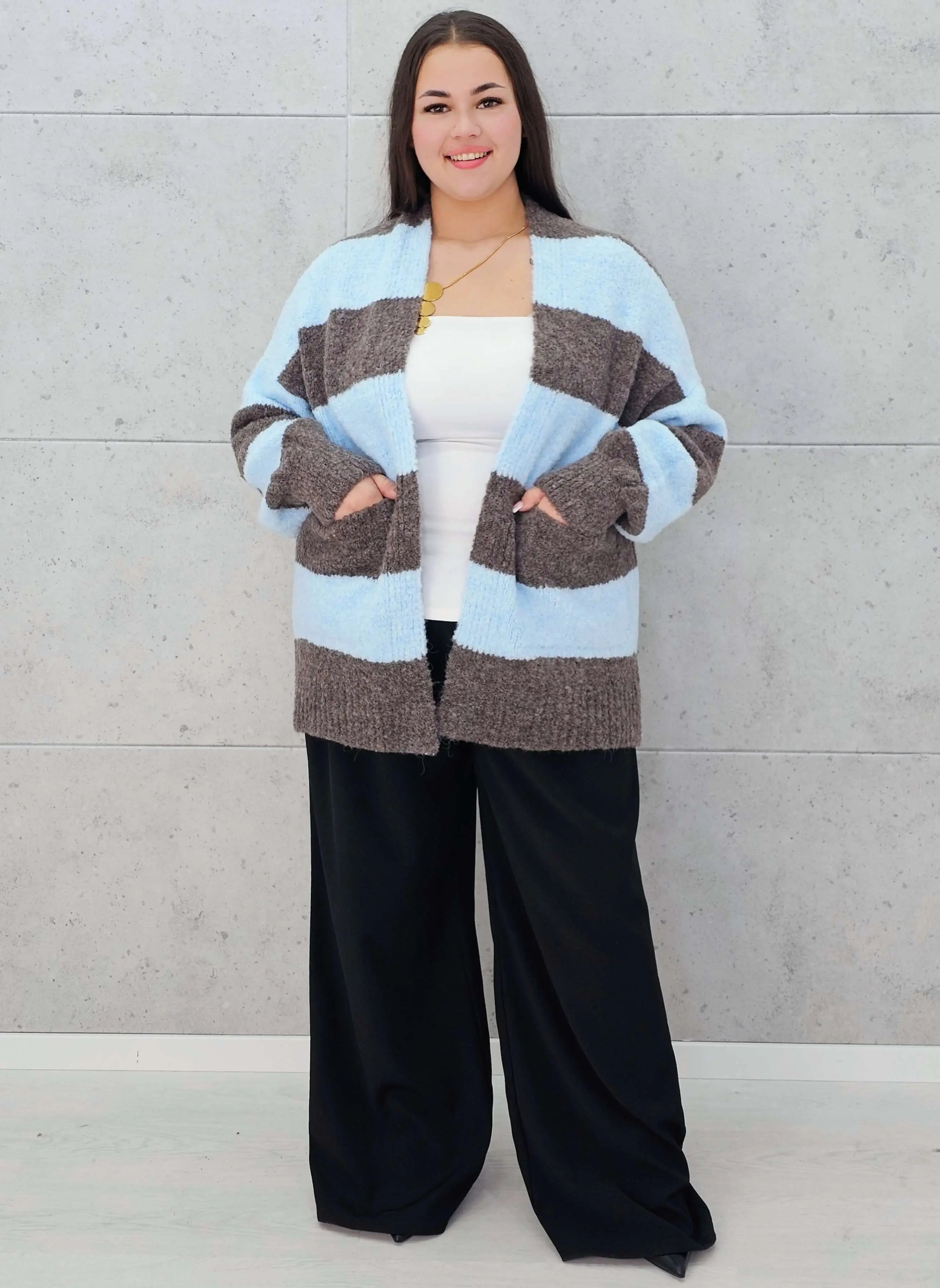 Kardigan w pasy plus size – modny, wygodny i stylowy wybór dla kobiet Stylowa XL