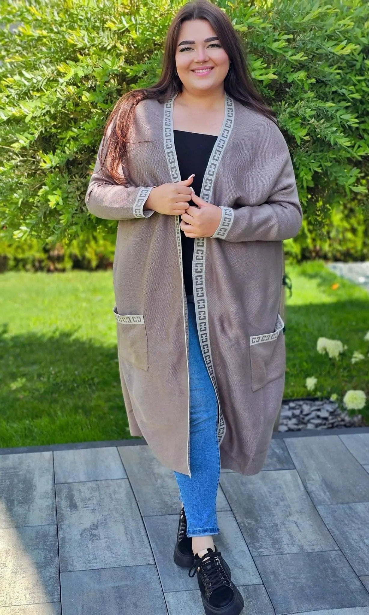 Kardigan z wstawką wzoru ,paseczek do przewiązania - jasny beż Stylowa XL