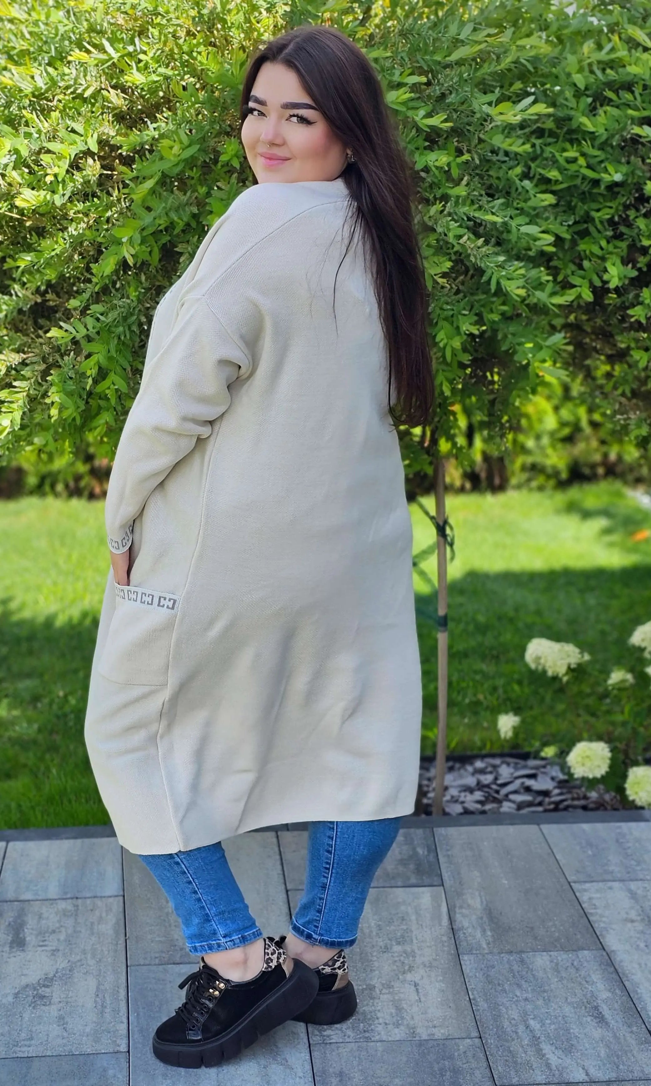 Kardigan z wstawką wzoru ,paseczek do przewiązania - jasny beż Stylowa XL