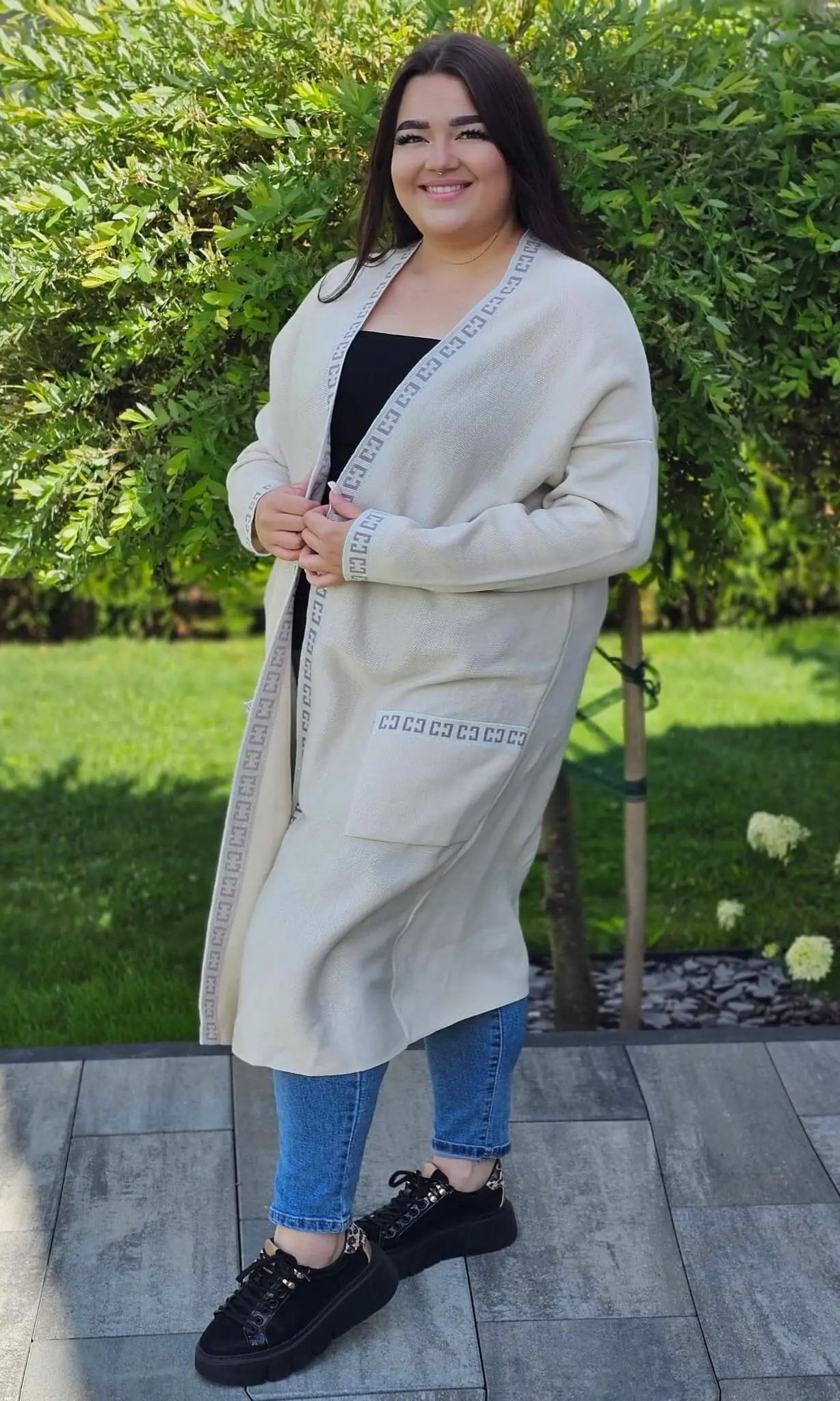 Kardigan z wstawką wzoru ,paseczek do przewiązania - jasny beż Stylowa XL