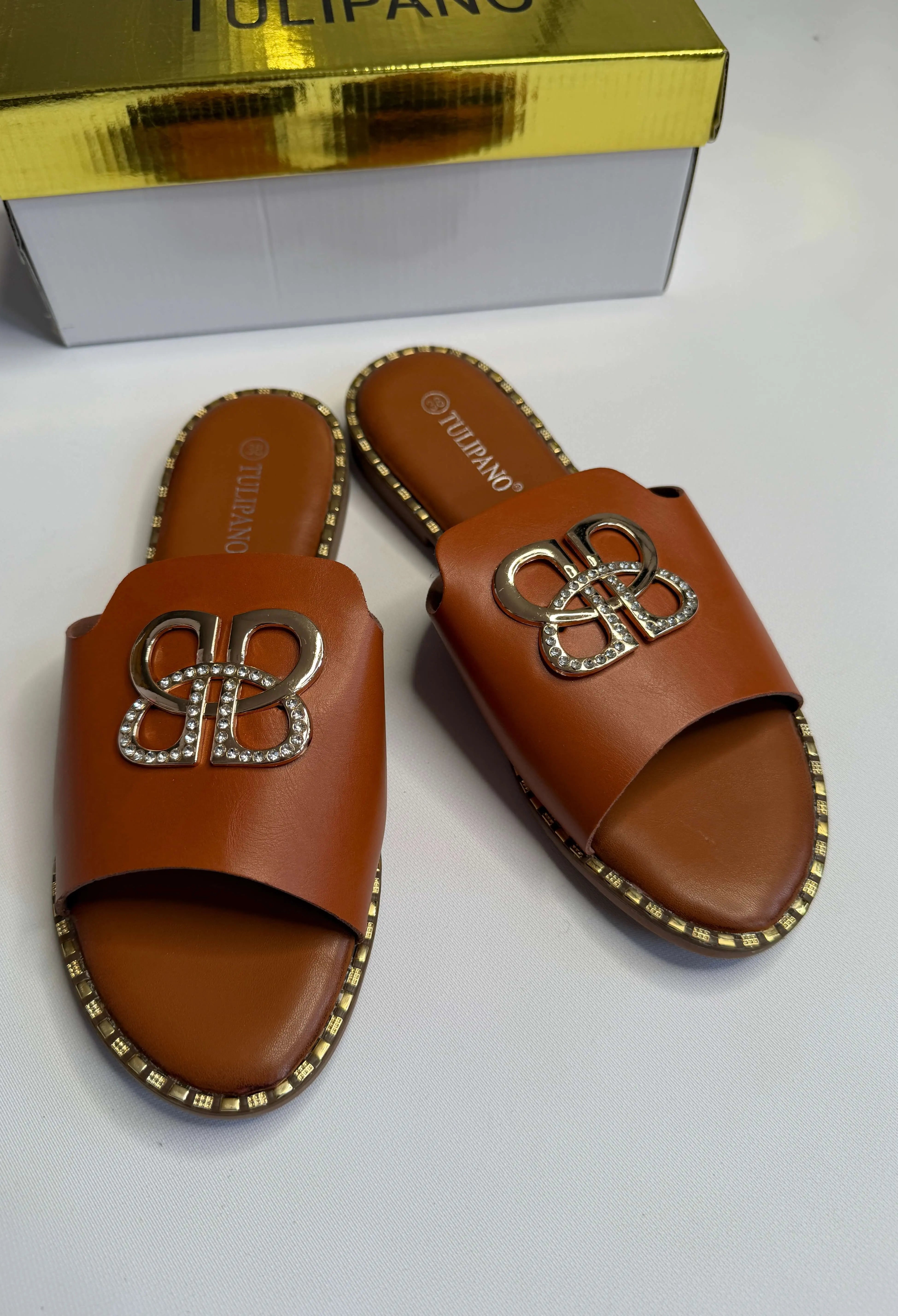 Klapki damskie Tulipano – eleganckie klapki z ozdobą Stylowa XL