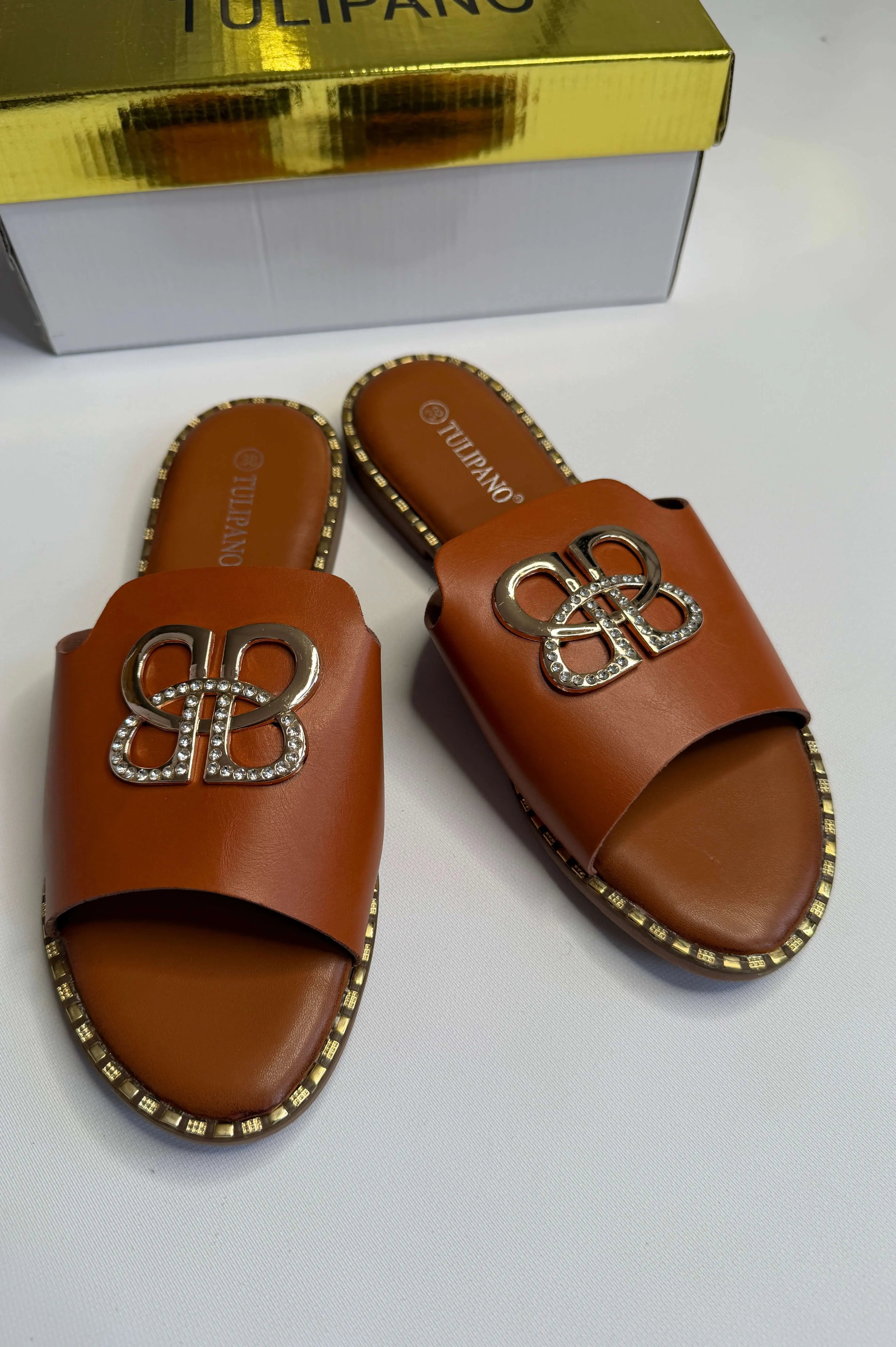 Klapki damskie Tulipano – eleganckie klapki z ozdobą Stylowa XL