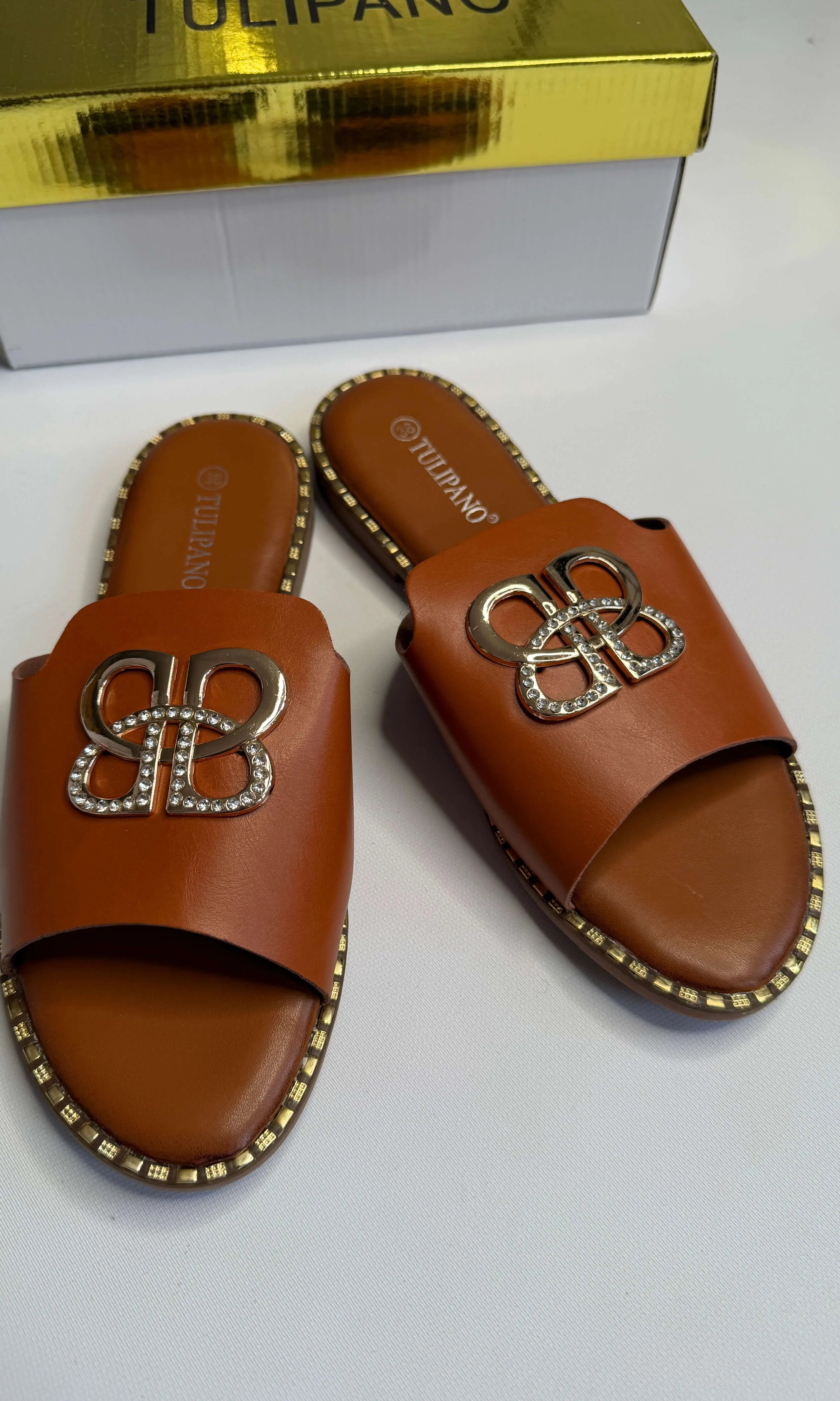 Klapki damskie Tulipano – eleganckie klapki z ozdobą Stylowa XL
