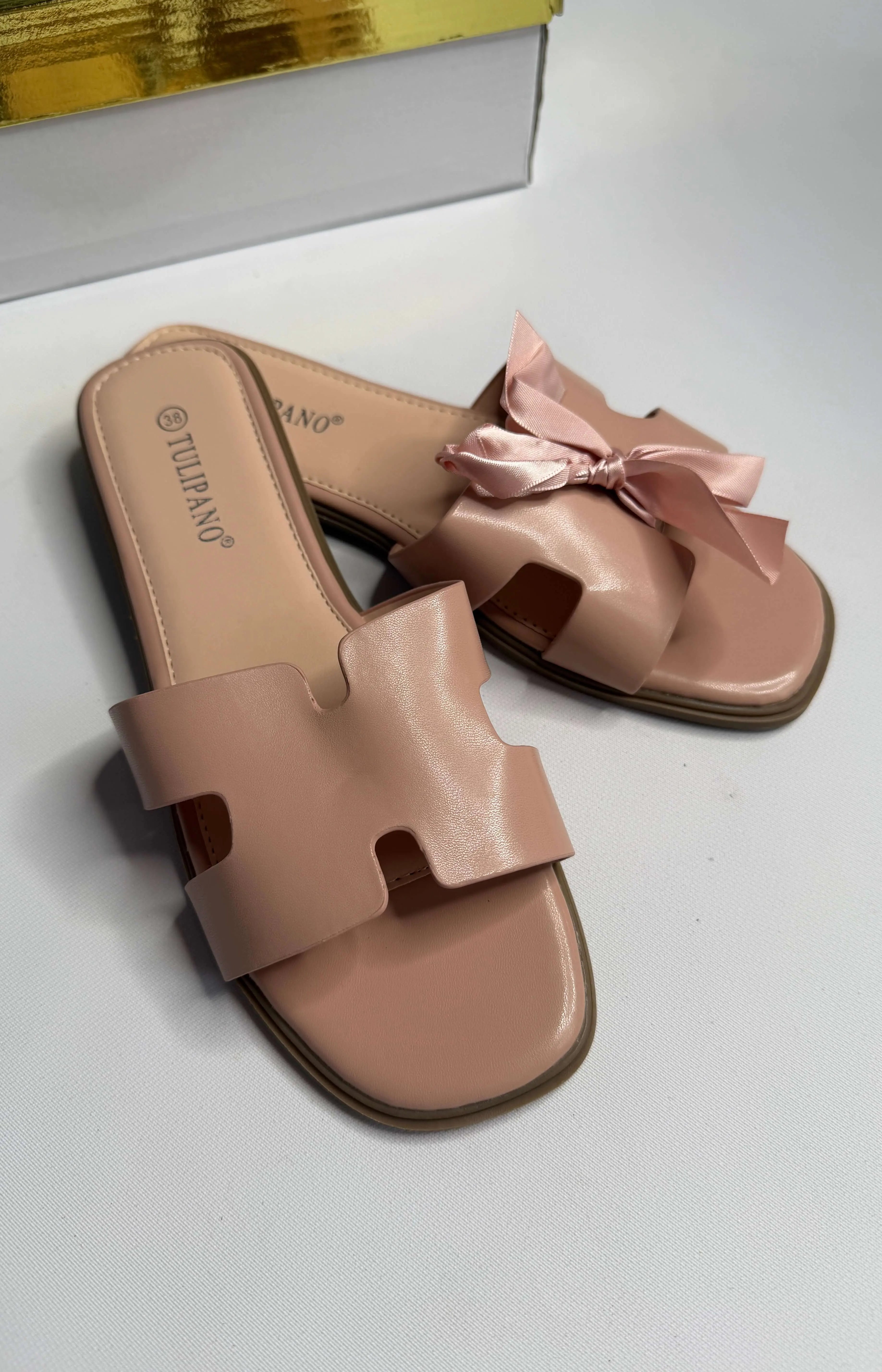 Klapki damskie Tulipano z kokardą – eleganckie na wiosne i lato Stylowa XL