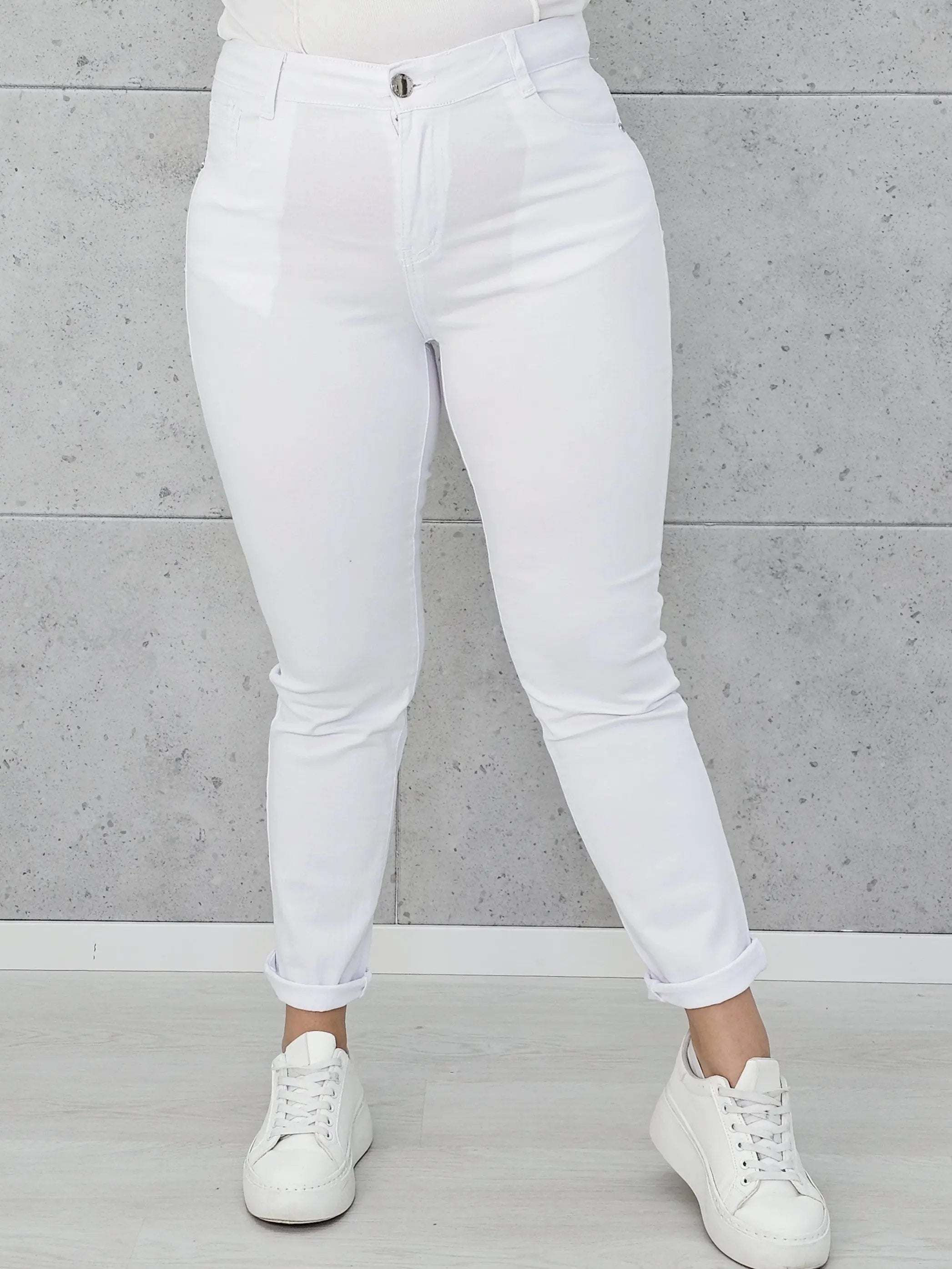 Klasyczne jeansy z wysokim stanem Stylowa XL