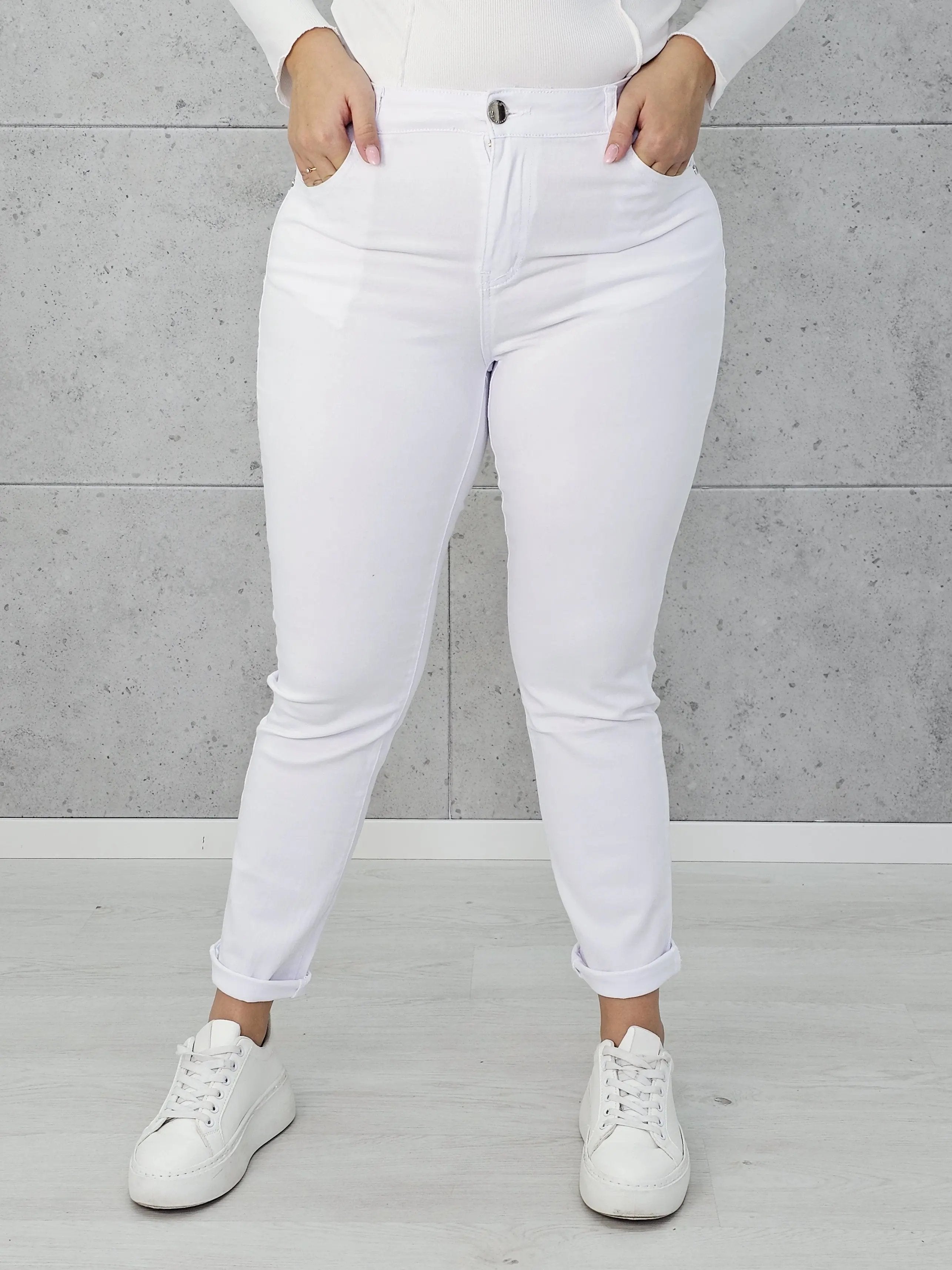 Klasyczne jeansy z wysokim stanem Stylowa XL