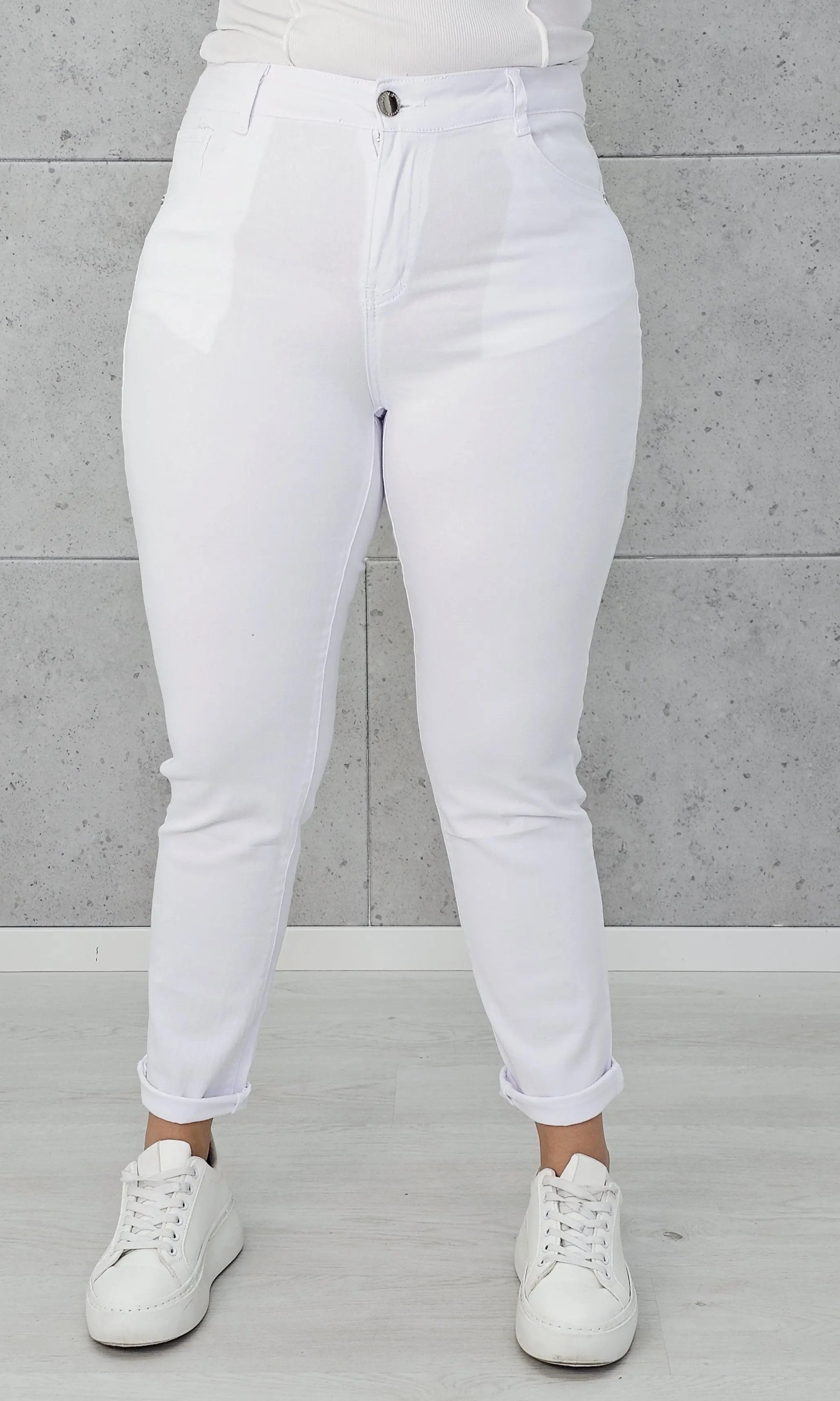 Klasyczne jeansy z wysokim stanem Stylowa XL