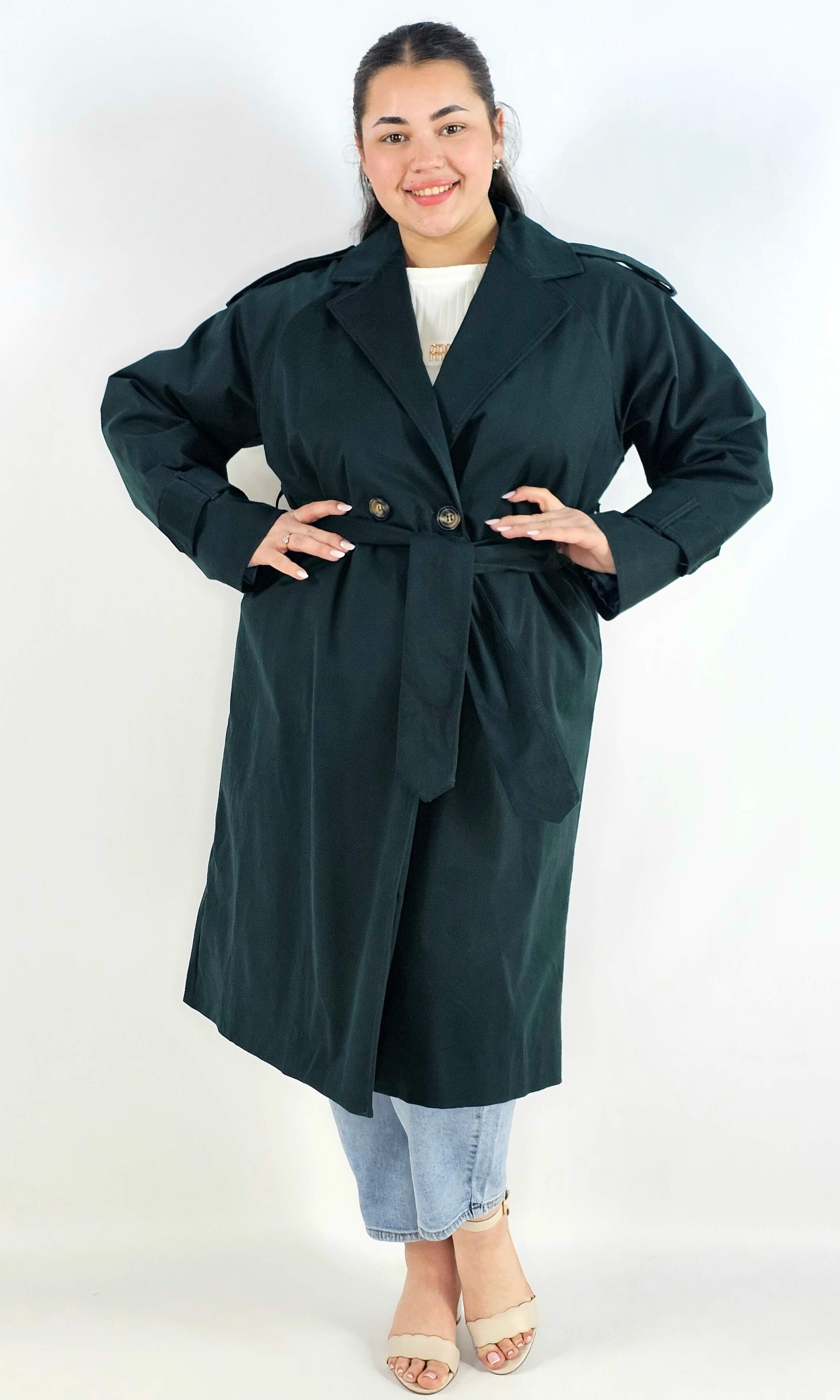 Klasyczny trencz – elegancki płaszcz dla każdej kobiety | Stylowa XL Stylowa XL