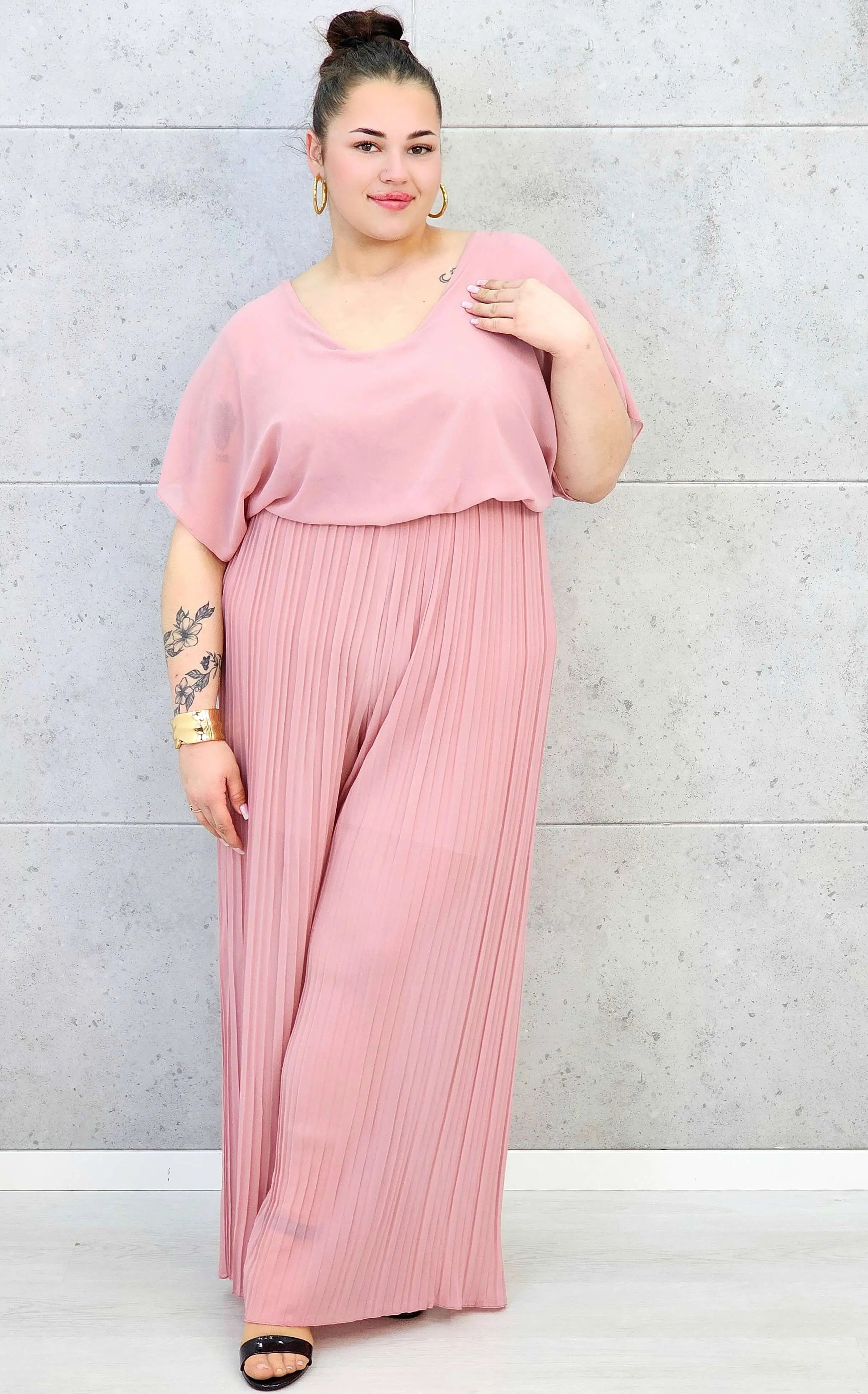 Kombinezon plus size – stylowa i wygodna propozycja dla sylwetki XXL Stylowa XL