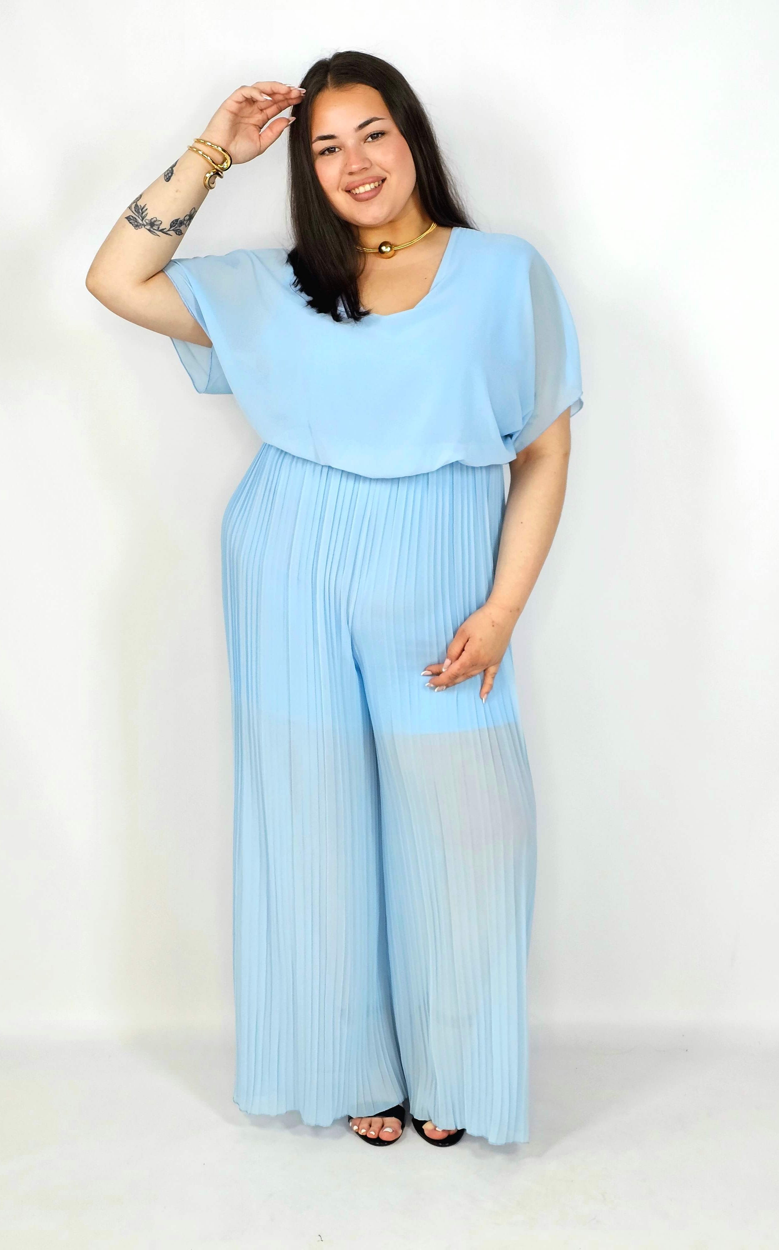Kombinezon plus size – stylowa i wygodna propozycja dla sylwetki XXL Stylowa XL