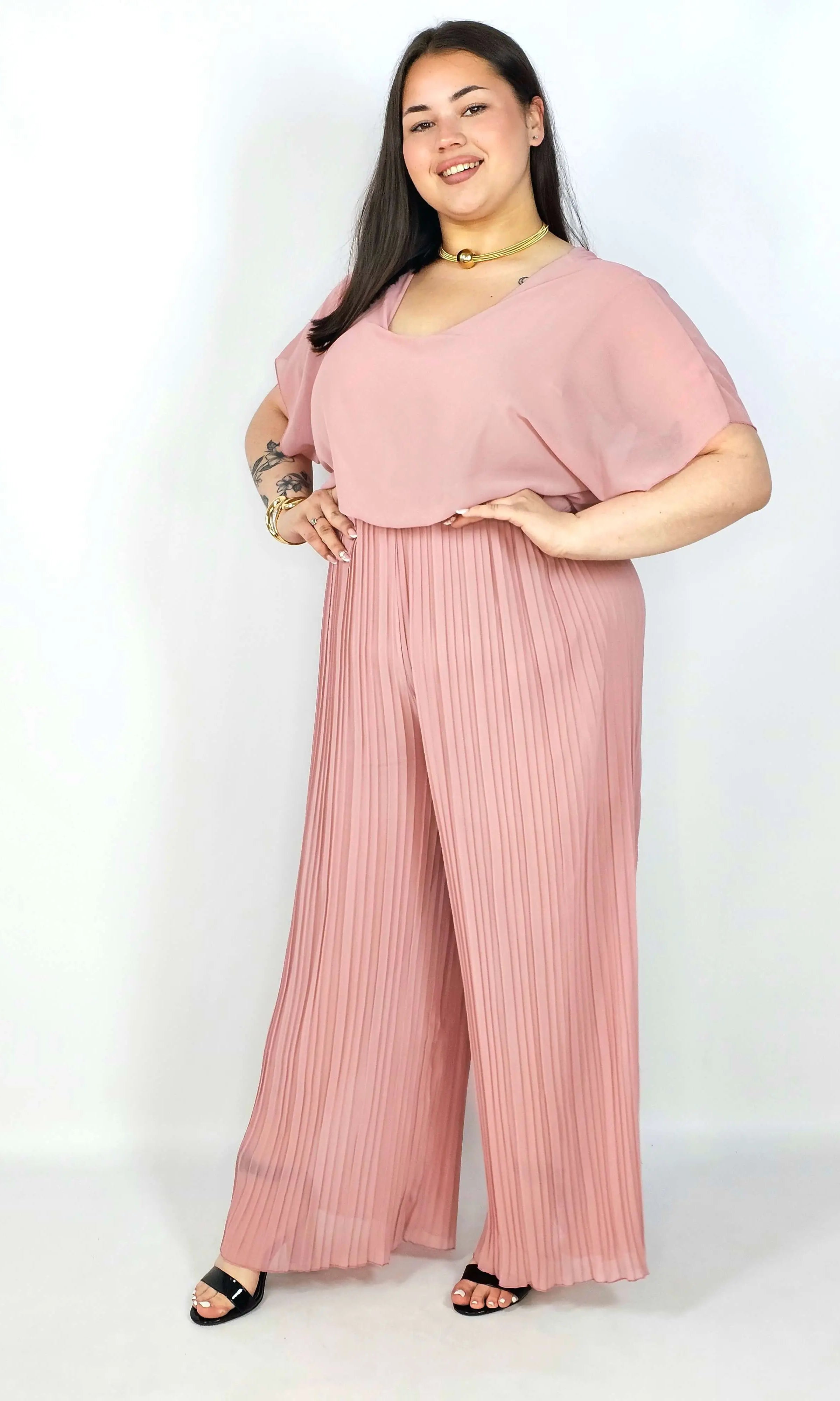 Kombinezon plus size – stylowa i wygodna propozycja dla sylwetki XXL Stylowa XL
