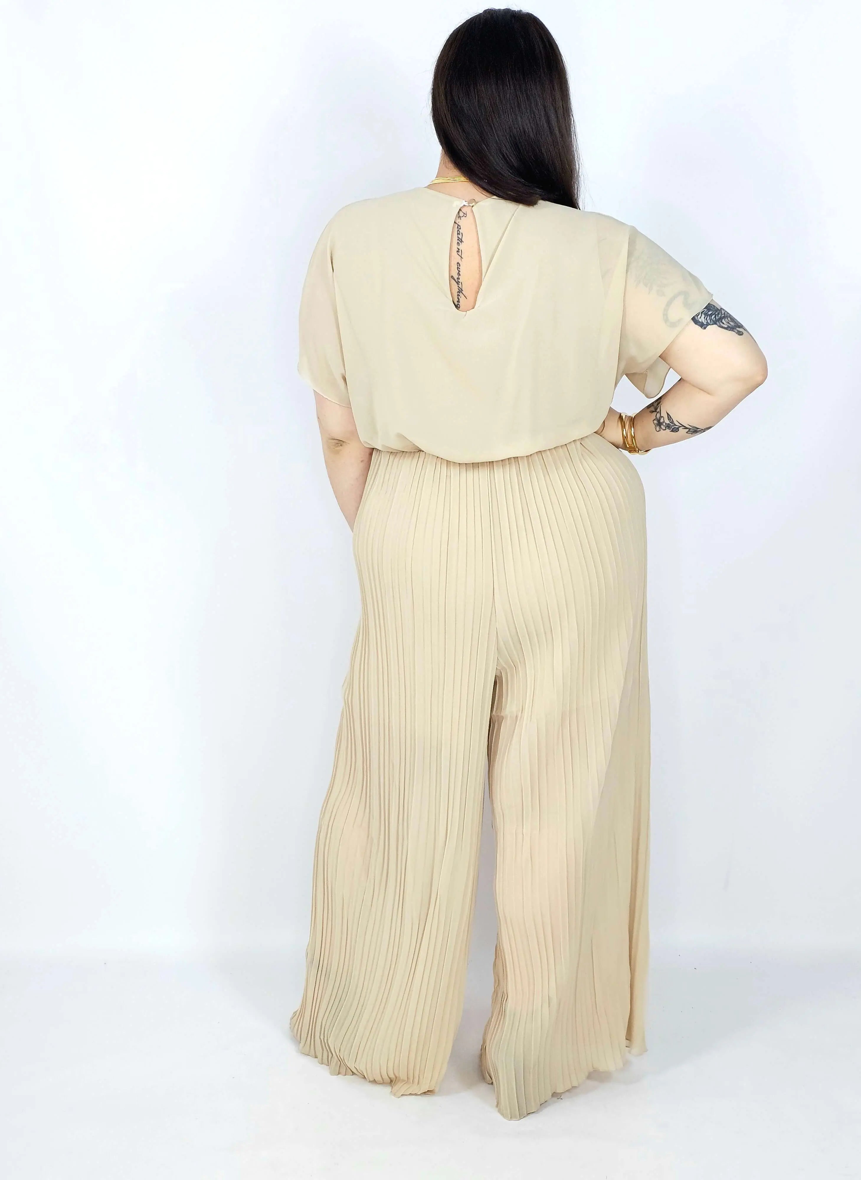 Kombinezon plus size – stylowa i wygodna propozycja dla sylwetki XXL Stylowa XL
