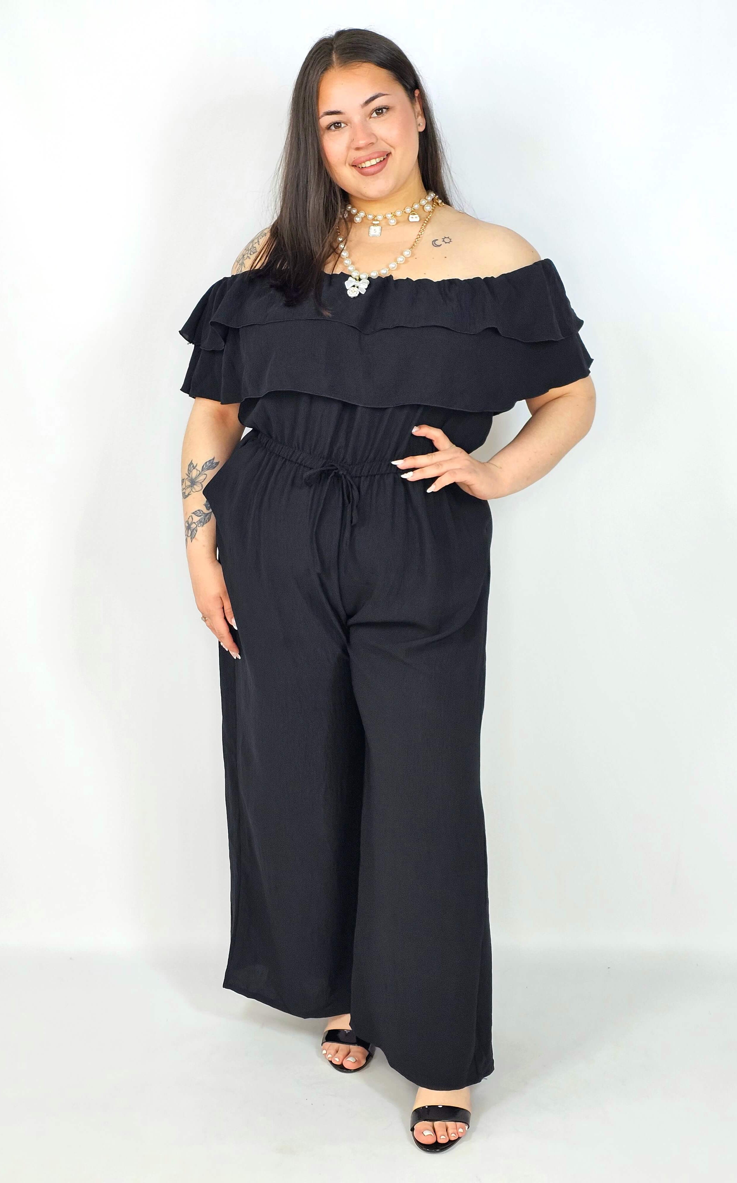 Kombinezon plus size –elegancki kombinezon z odkrytymi ramionami i szerokimi nogawkami Stylowa XL