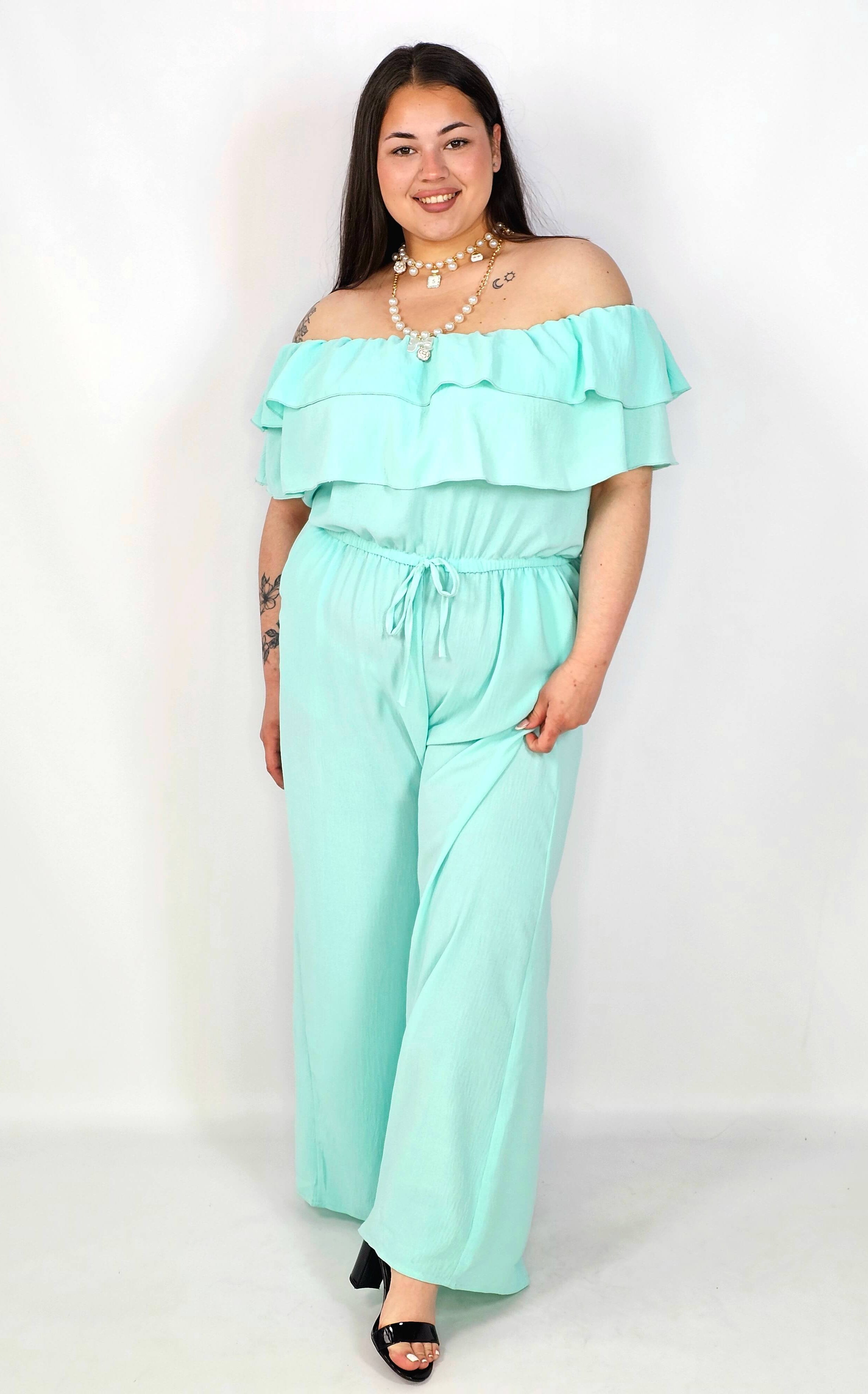 Kombinezon plus size –elegancki kombinezon z odkrytymi ramionami i szerokimi nogawkami Stylowa XL