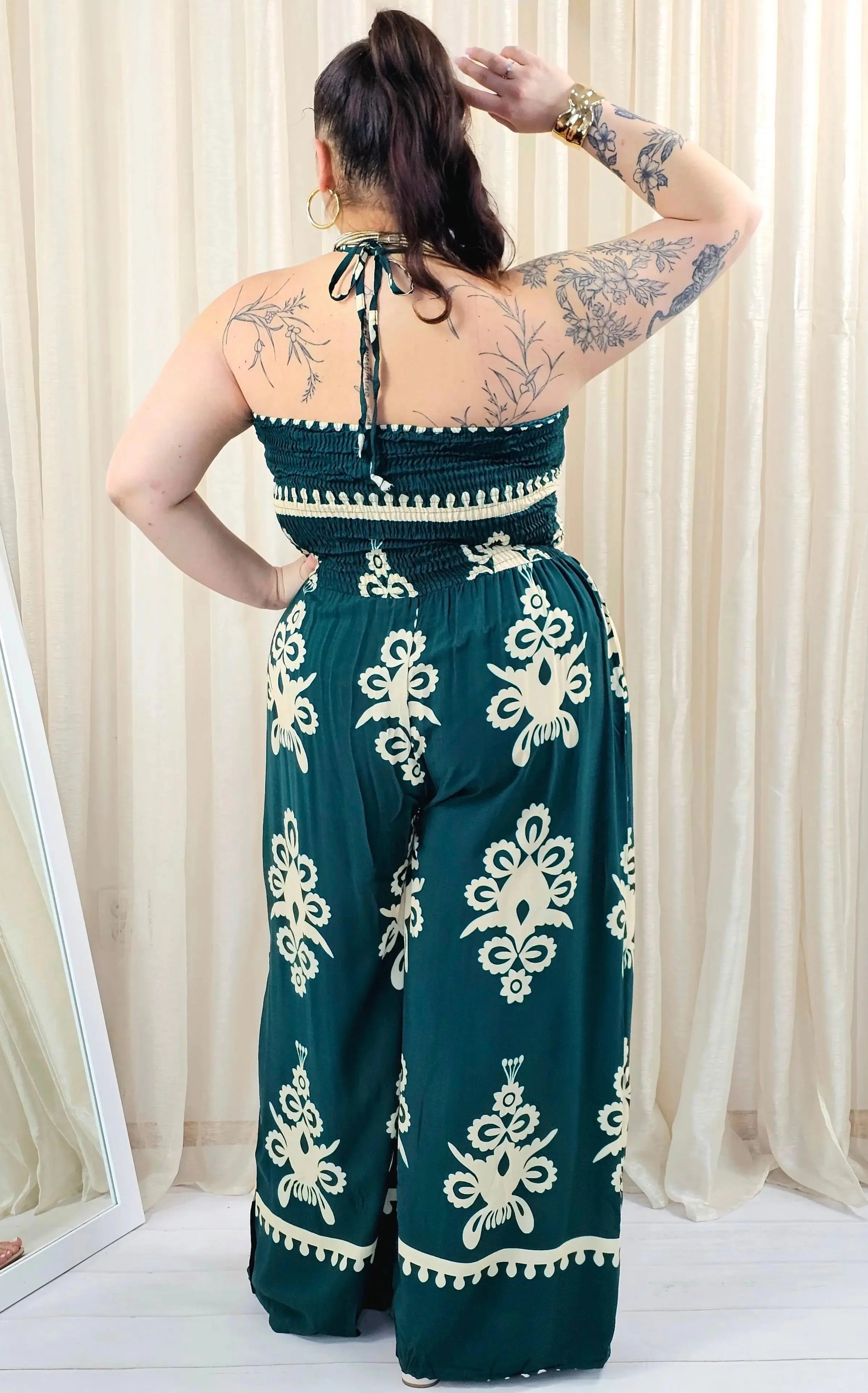 Kombinezon plus size bez ramiączek w eleganckim zielonym kolorze Stylowa XL