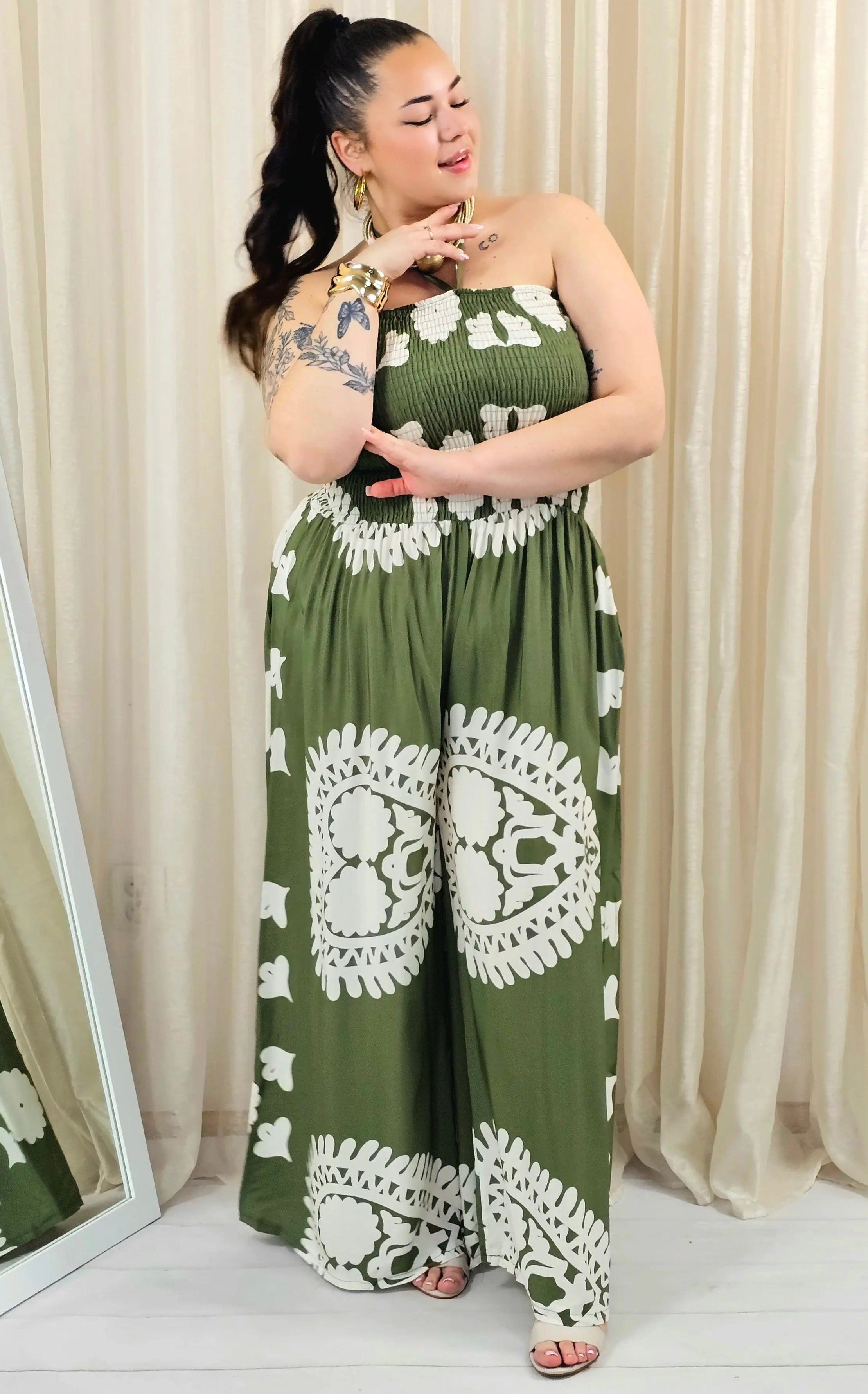 Kombinezon plus size bez ramiączek z efektownym wzorem Stylowa XL