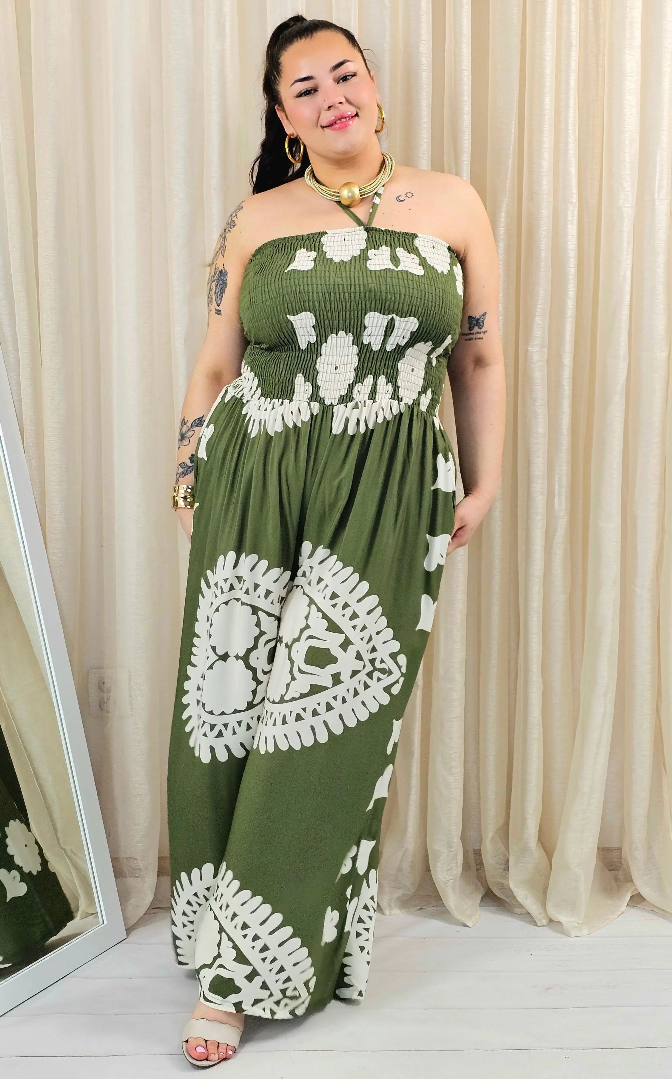 Kombinezon plus size bez ramiączek z efektownym wzorem Stylowa XL