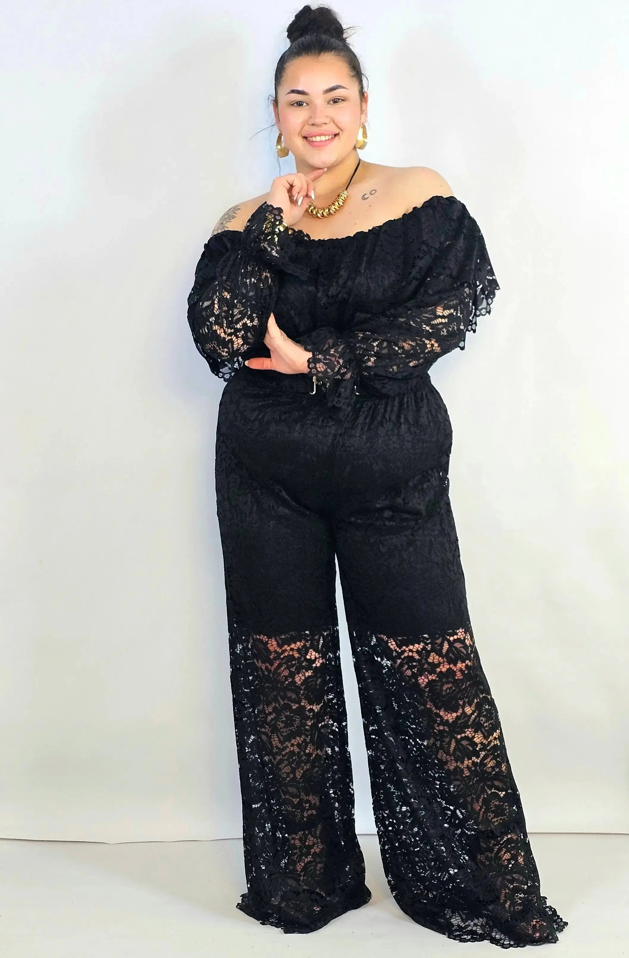 Kombinezon plus size koronkowy z hiszpańskim dekoltem – elegancja XXL Stylowa XL