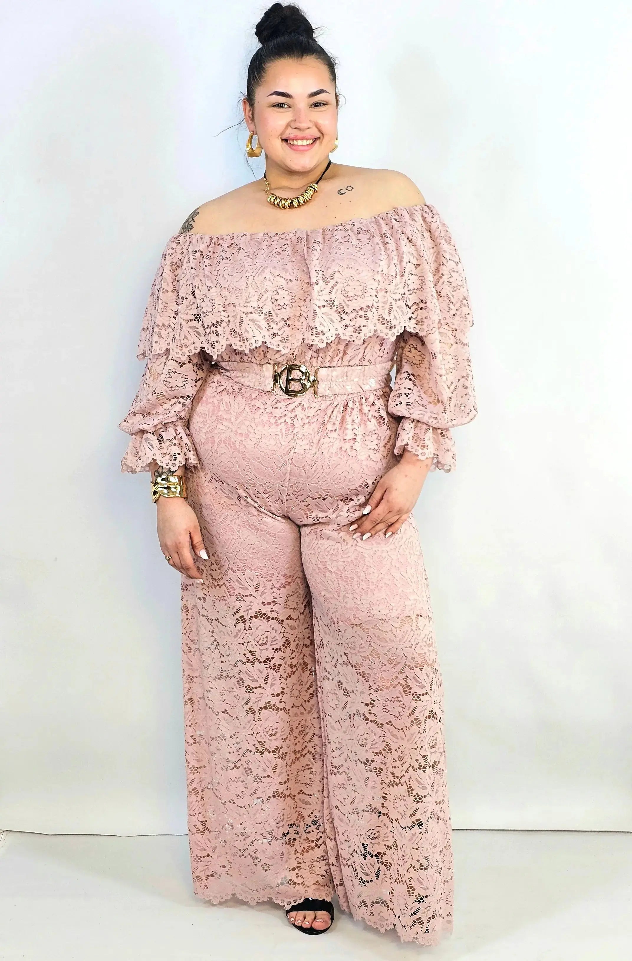 Kombinezon plus size koronkowy z hiszpańskim dekoltem – elegancja XXL Stylowa XL
